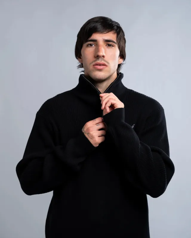 Newcastle United Chunky Knit 1/4 Zip Top made by Newcastle United