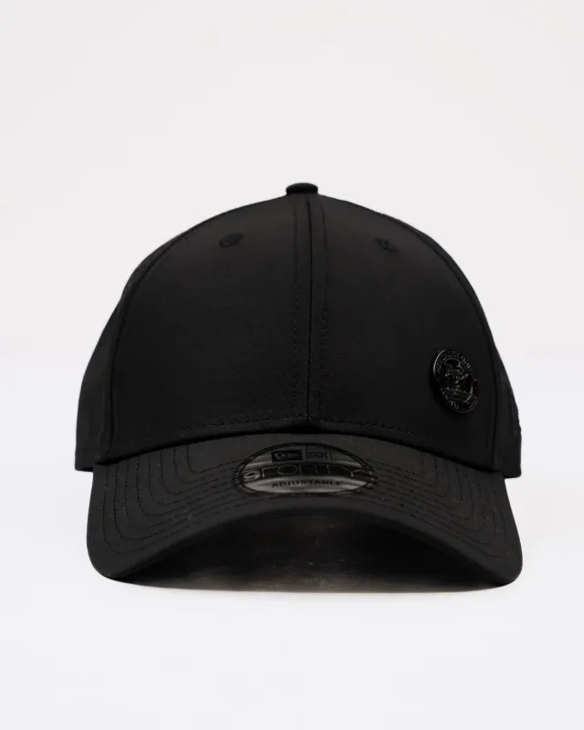 Newcastle United New Era Flawless Black 9FORTY Adjustable Cap made by New Era