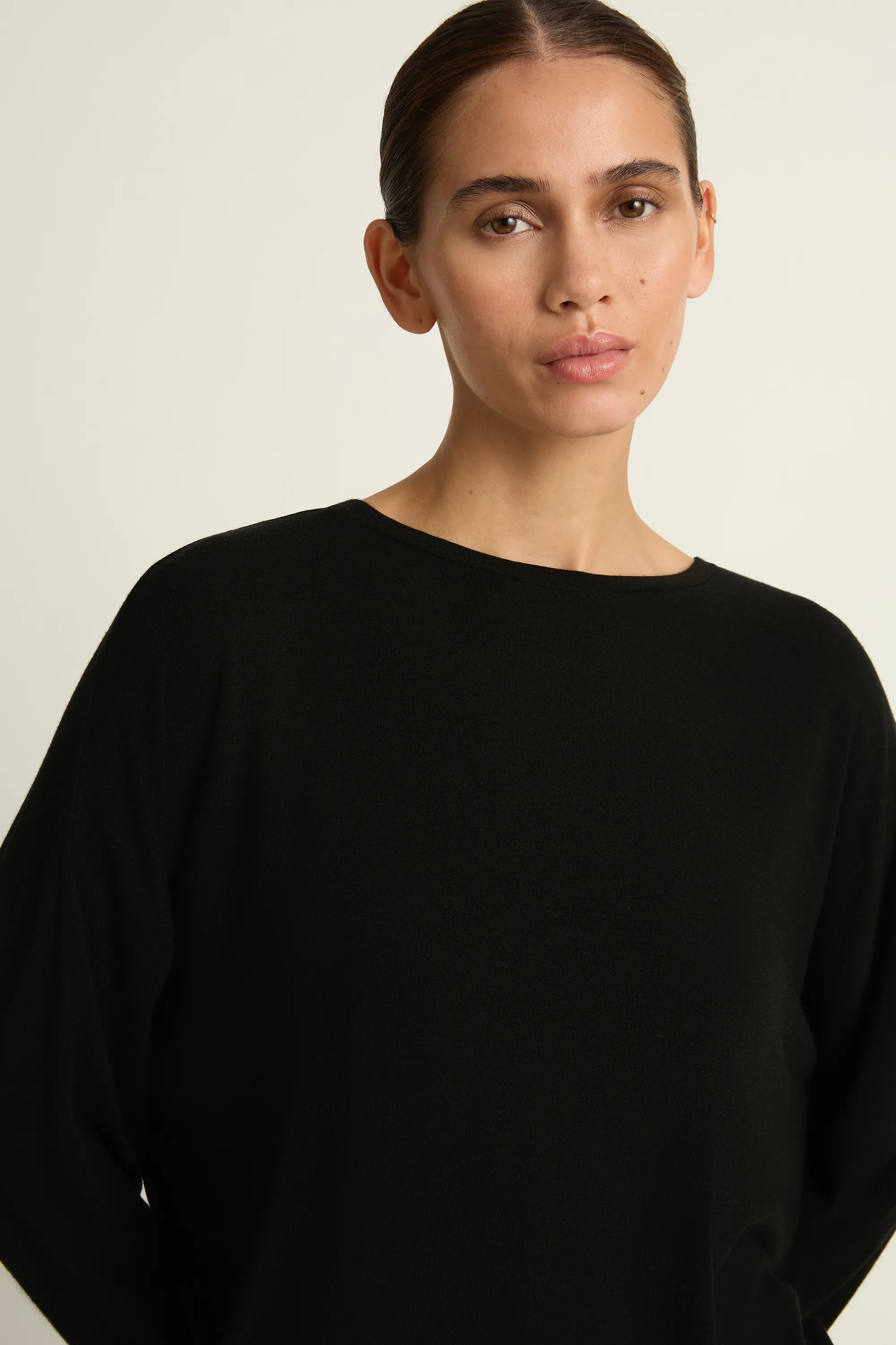 Pas De Calais Lyocell Cashmere Jersey Crewneck Pullover - Black sold by Soleil Blue product image thumbnail 2