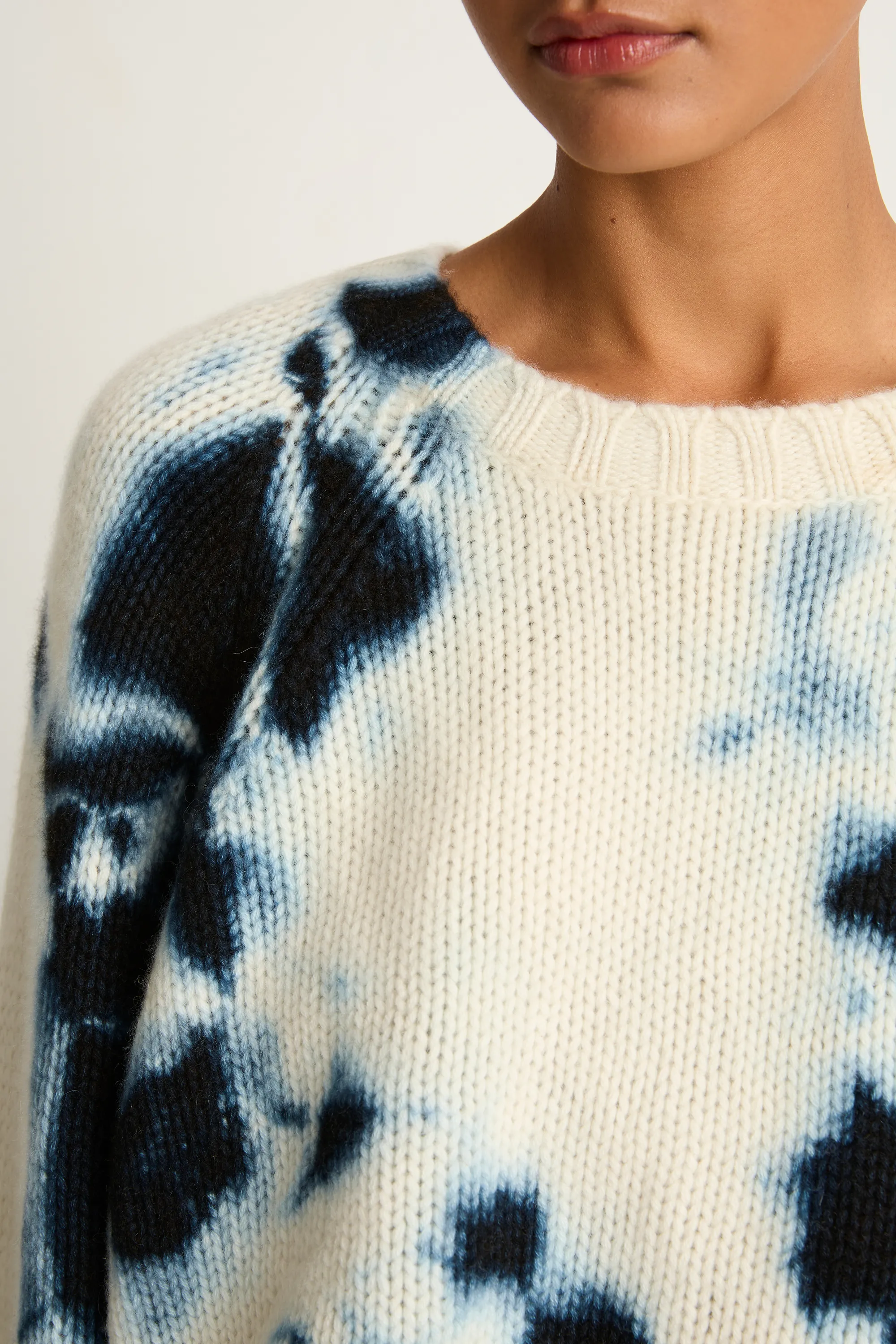 Suzusan Cashmere Hand Knit Raglan Pullover - Black / Natural White - FINAL SALE sold by Soleil Blue product image thumbnail 3