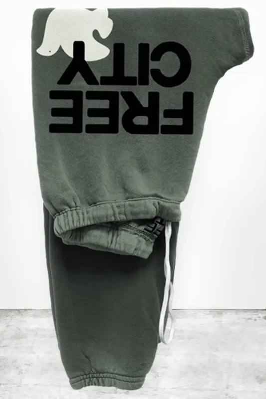 FREECITY Sweatpant - Surplus Cream made by freecity
