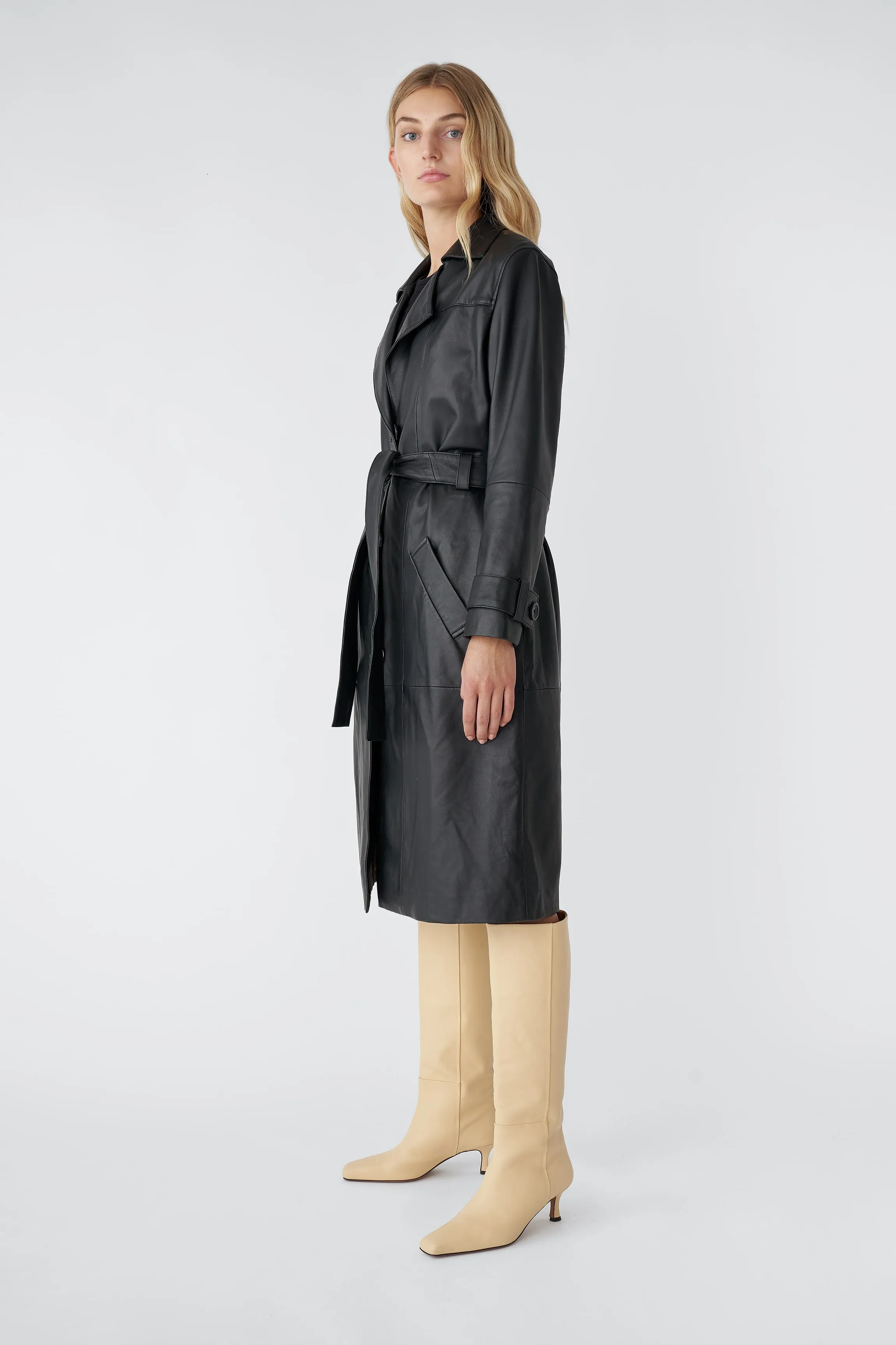 Terra Black Leather Coat sold by Deadwood Studios product image thumbnail 4