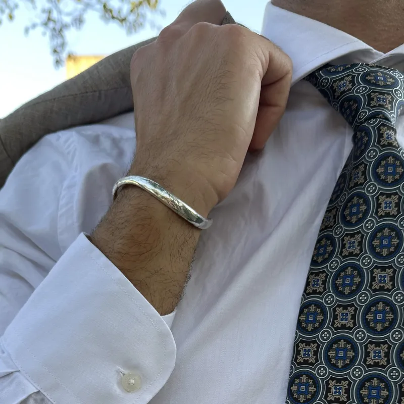 Pulsera Sollo · Pulsera rígida abierta sold by Barlovento de Biar