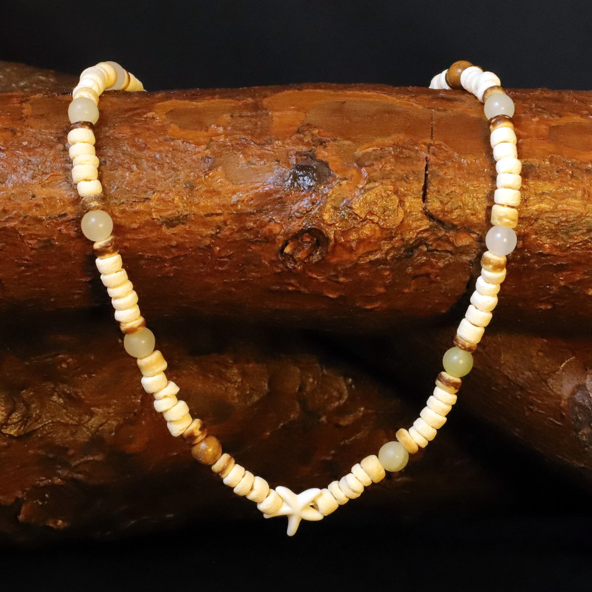 Collar Antares · Collar de cuentas de arílico y cáscara de coco sold by Barlovento de Biar