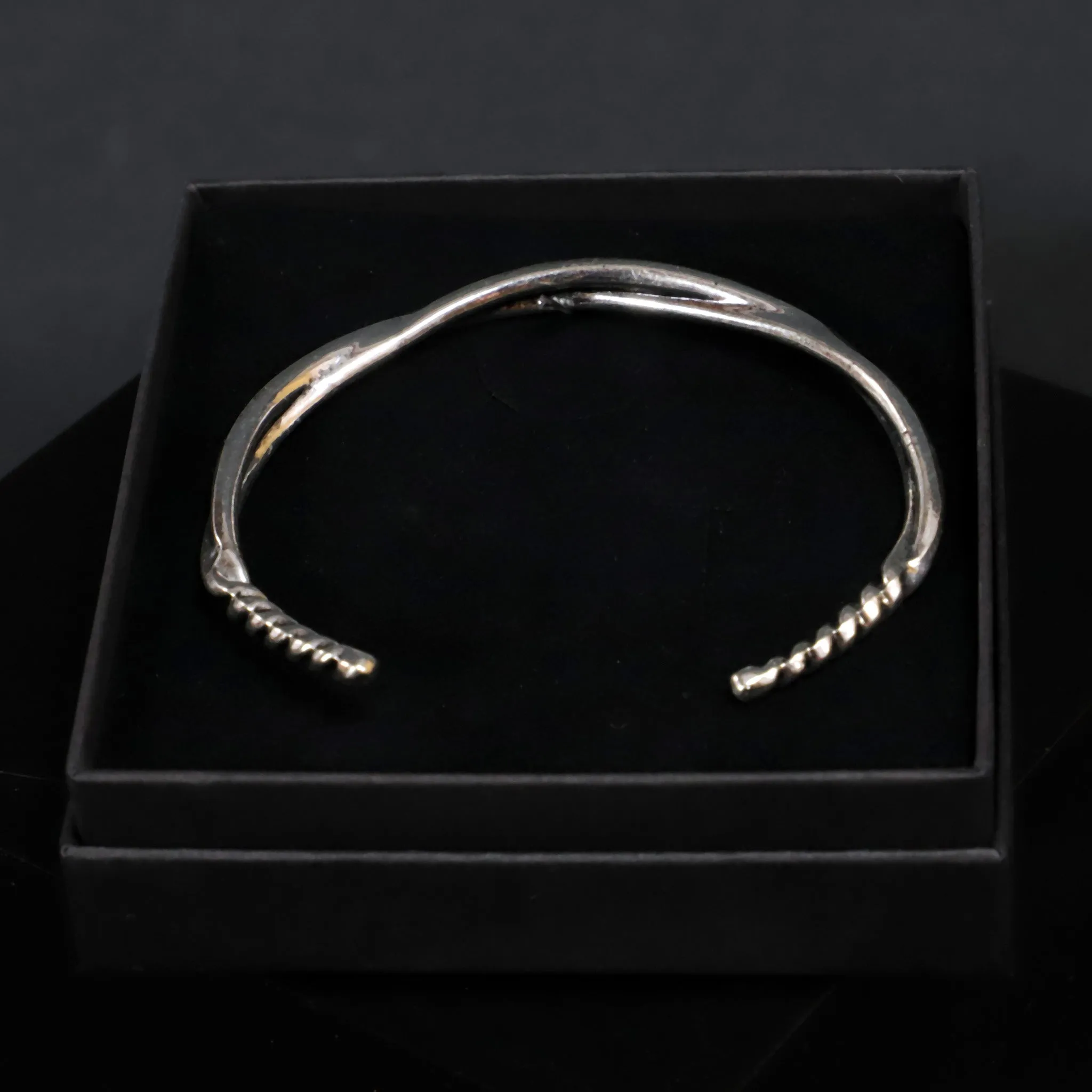 Pulsera Spica · Brazalete de aleación abierto sold by Barlovento de Biar