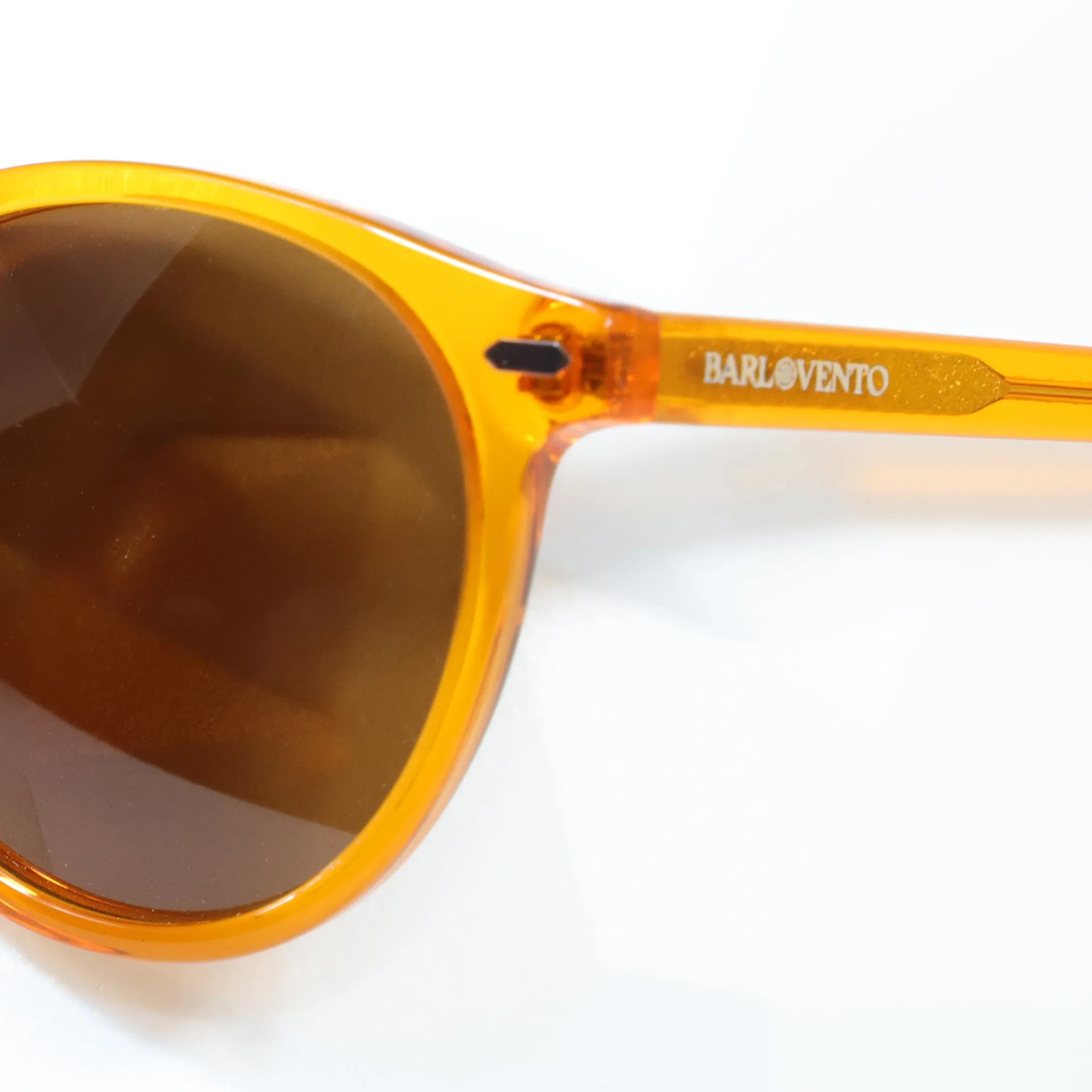 Gulpiyuri · gafas de sol de color naranja cristal sold by Barlovento de Biar product image thumbnail 3