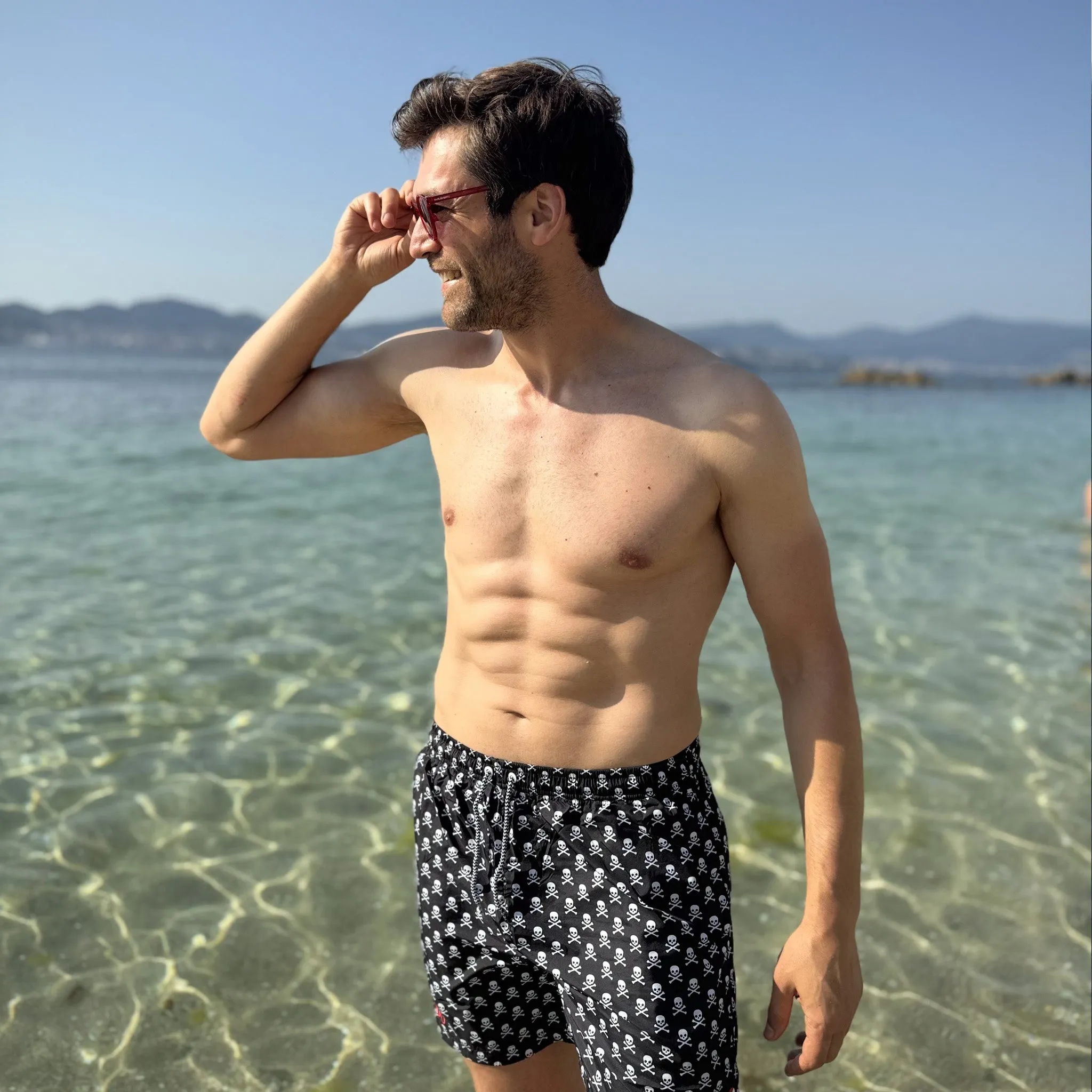 Saladeta · gafas de sol redondas de cristal rojo sold by Barlovento de Biar product image thumbnail 4