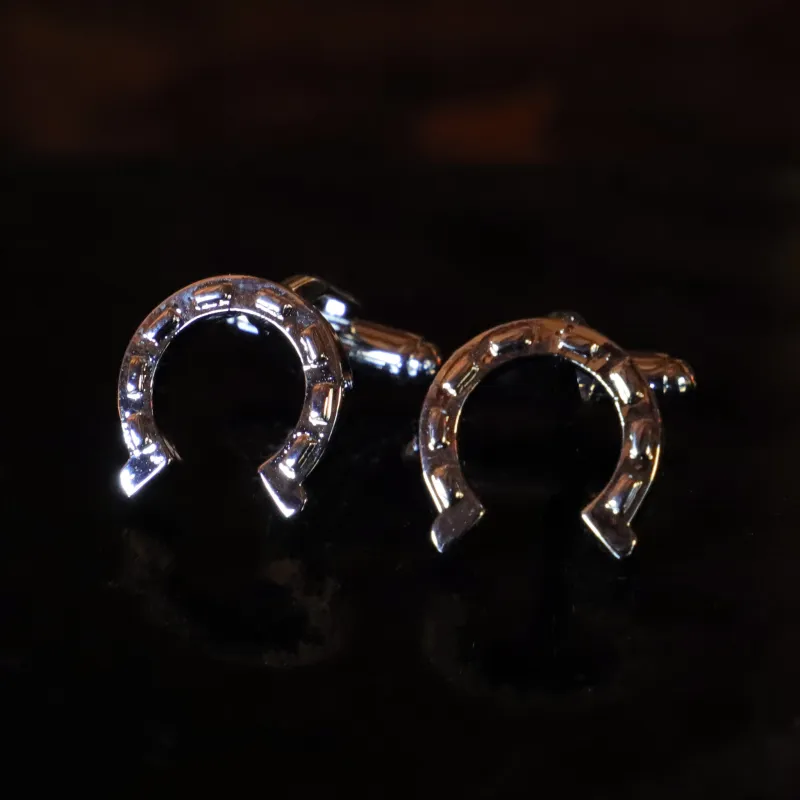 Herraduras  · gemelos para jinetes y amantes de los caballos sold by Barlovento de Biar