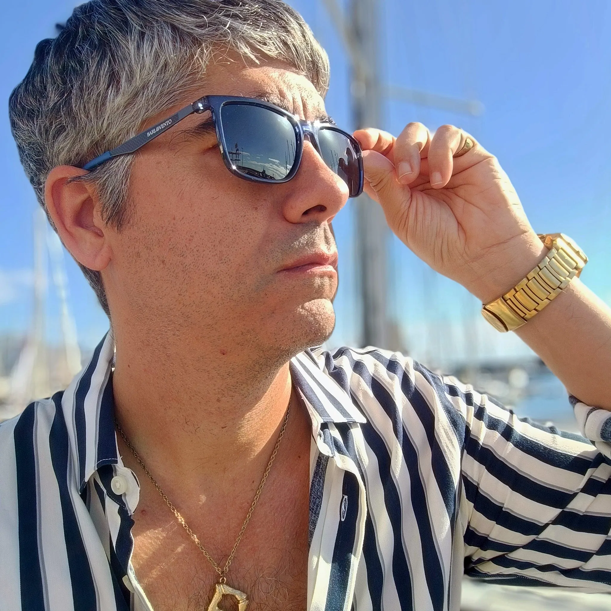 Paradís · gafas de sol con montura azul sold by Barlovento de Biar product image thumbnail 2