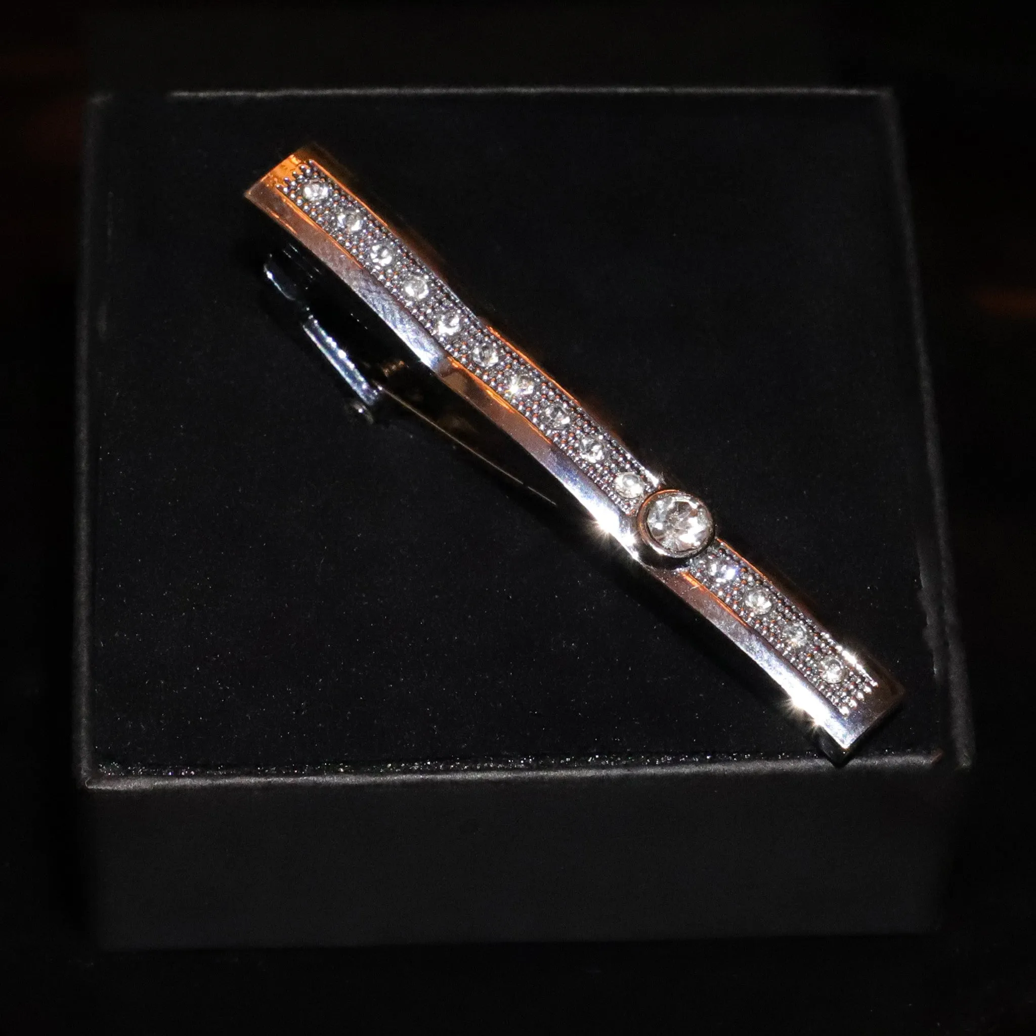 Águila · pasador de corbata con diamantes sintéticos sold by Barlovento de Biar product image thumbnail 4