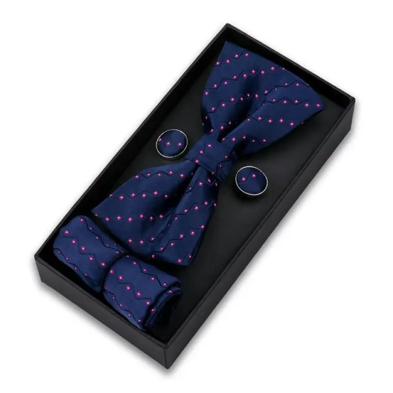 Chicago · conjunto de pajarita azul con lunares rosas sold by Barlovento de Biar