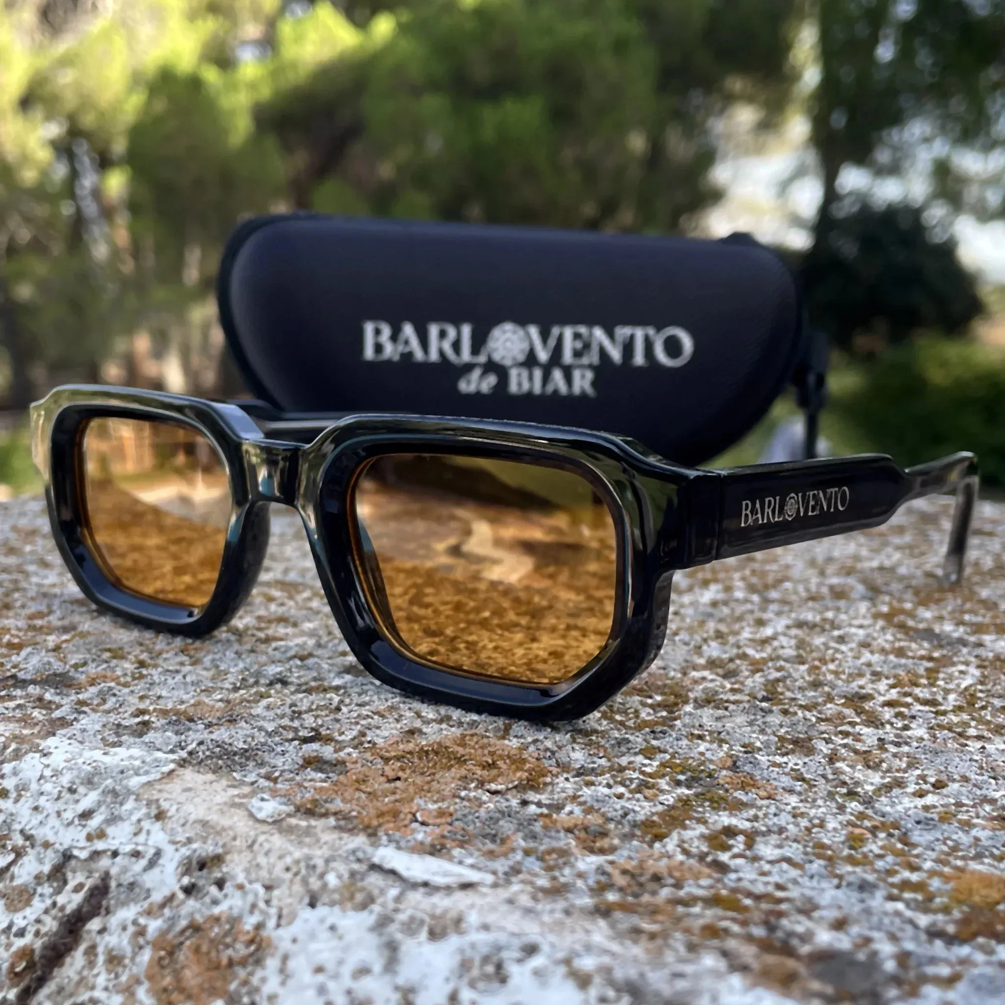 Médano · gafas de sol negras llamativas con lentes naranjas sold by Barlovento de Biar product image thumbnail 5