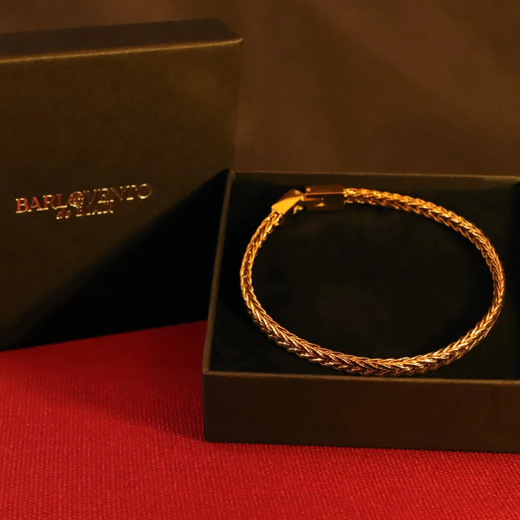 Pulsera Thalassa · Pulsera cadena rígida, chapada en oro sold by Barlovento de Biar product image thumbnail 4