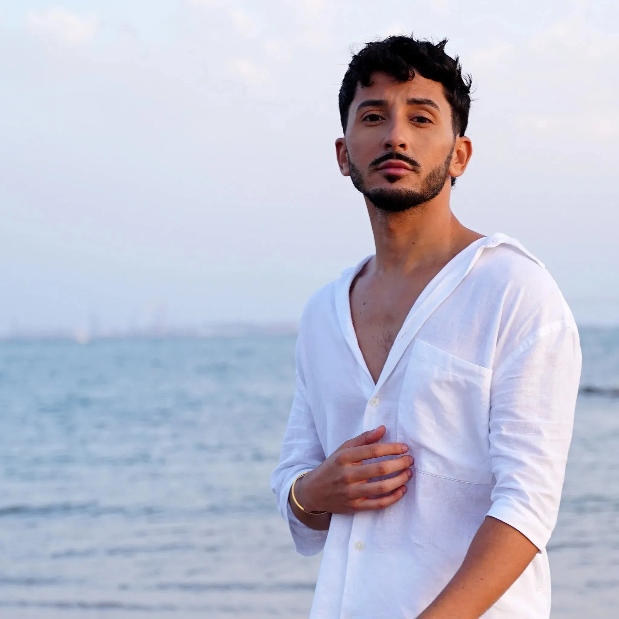 Pulsera Maia Dorada · Pulsera estilo clásico de acero inoxidable sold by Barlovento de Biar product image thumbnail 4