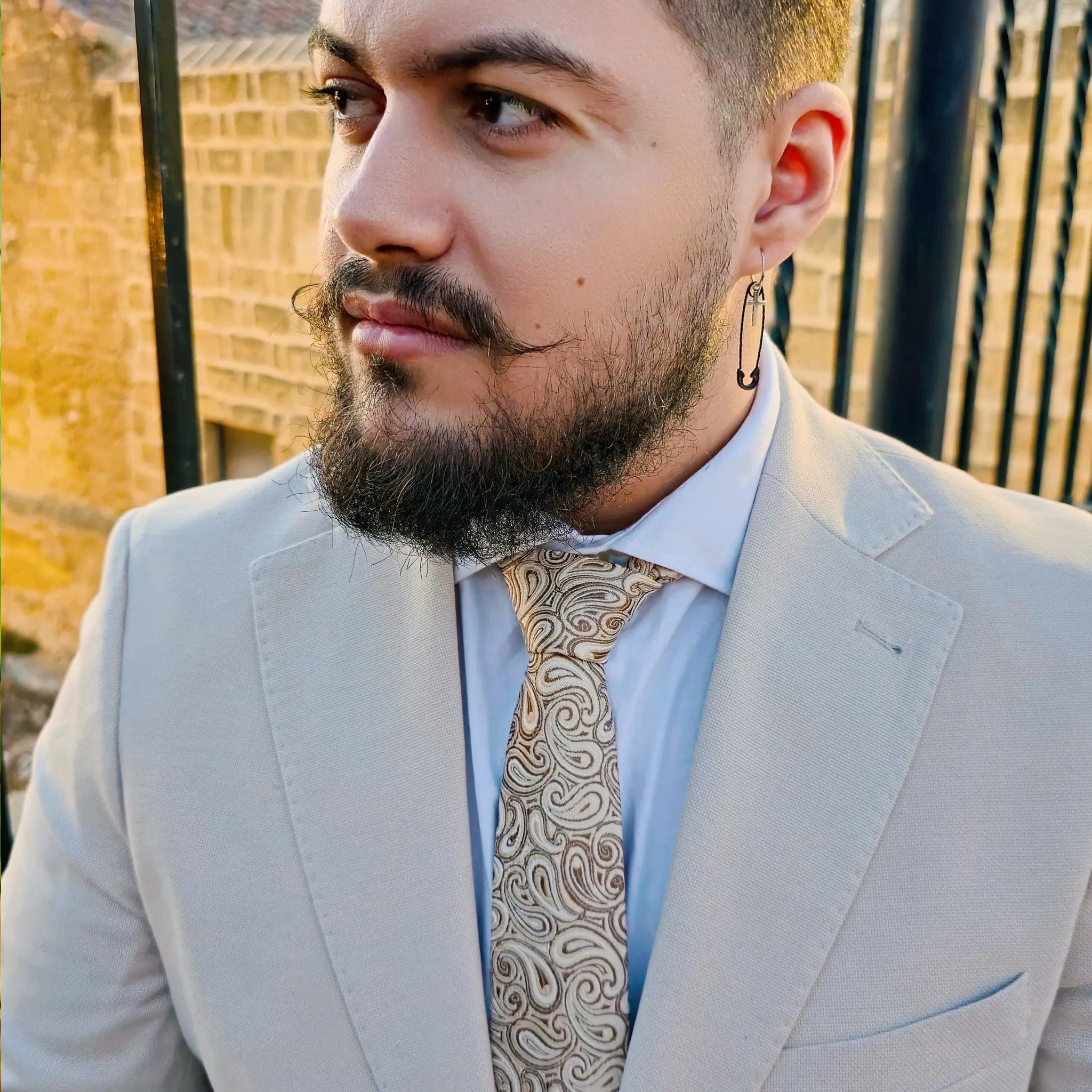 Strasbourg · corbata con estampado paisley dorado sold by Barlovento de Biar product image thumbnail 2