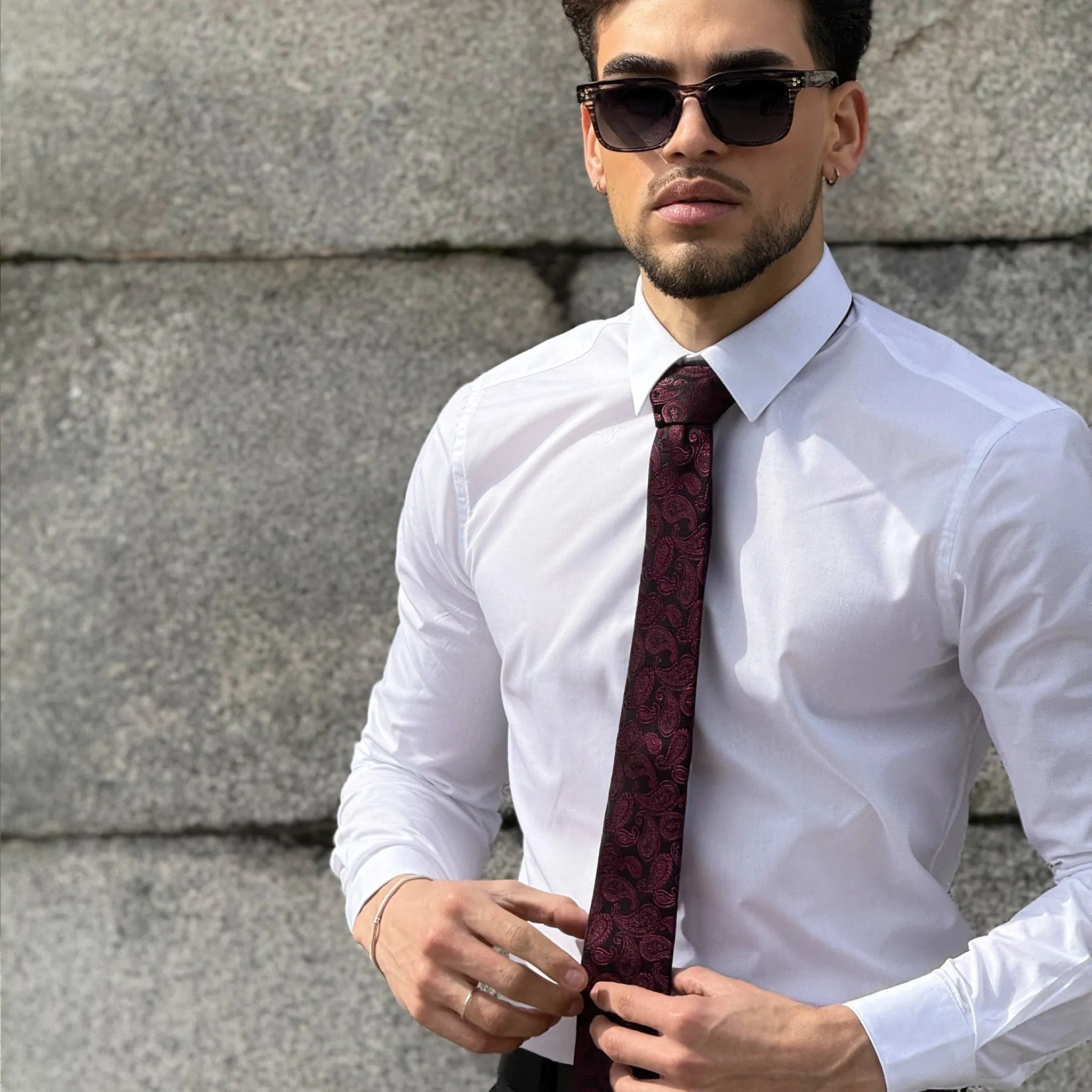 Burgundy · corbata con estampado paisley rojo sold by Barlovento de Biar product image thumbnail 5