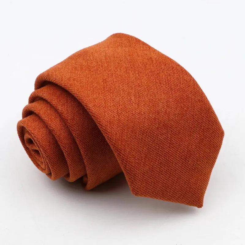 Chihuahua · corbata naranja suave made by Barlovento de Biar