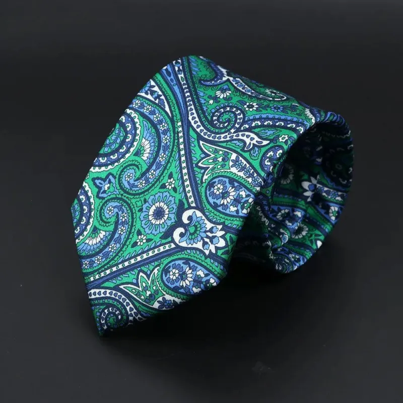 Niza · corbata con estampado paisley verde y azul made by Barlovento de Biar