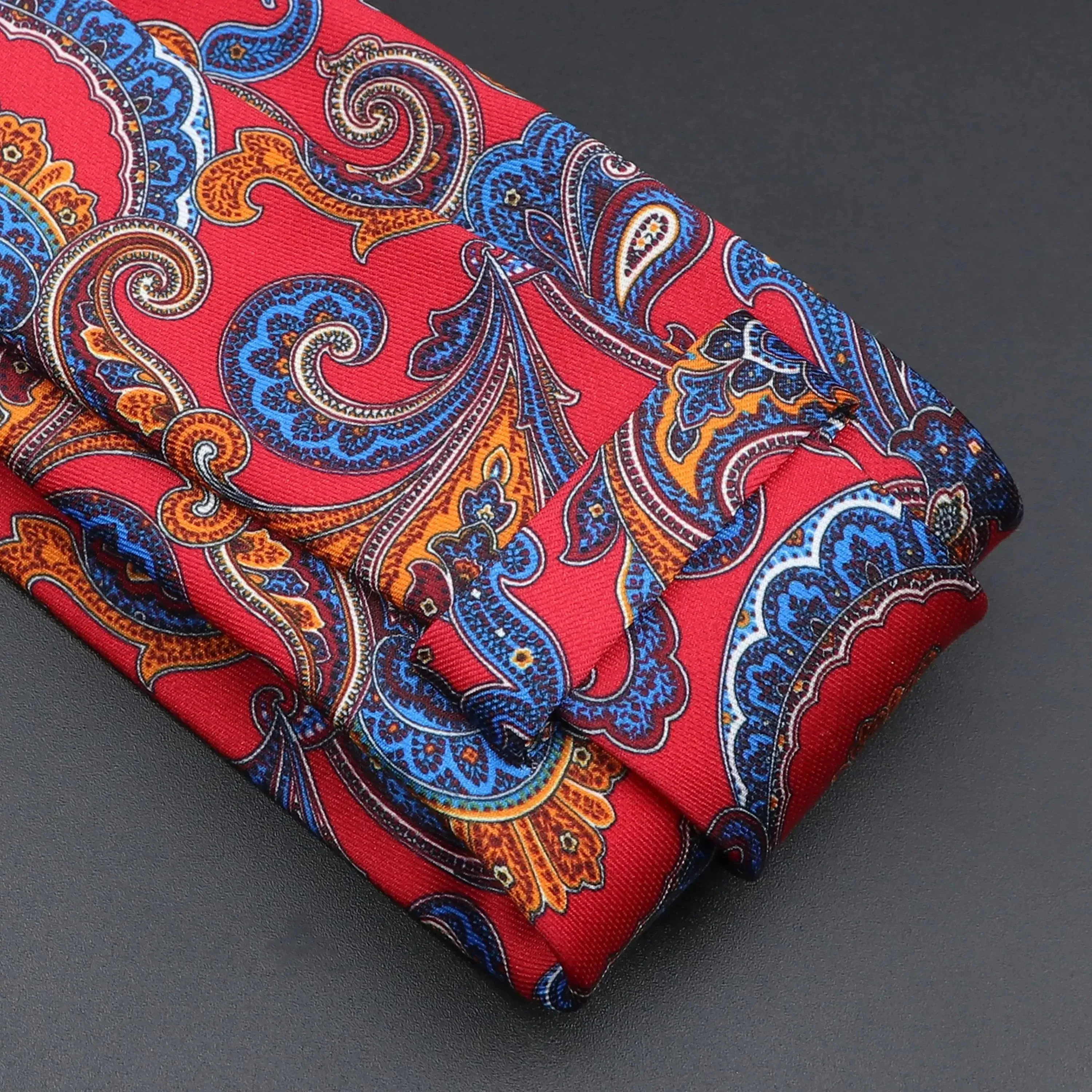 Cannes · corbata con estampado paisley rojo y azul sold by Barlovento de Biar product image thumbnail 3