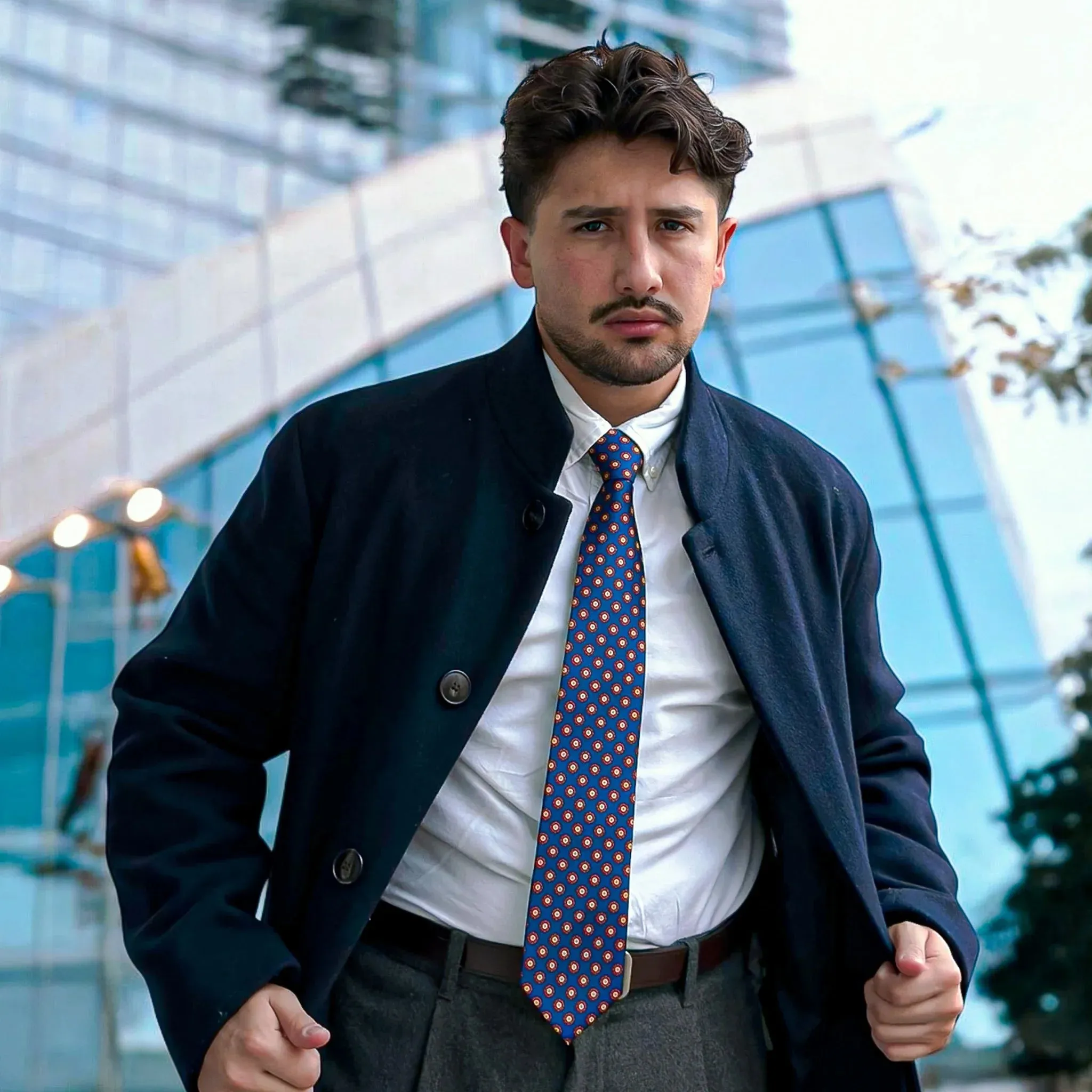 Sirmione · corbata estilo italiano azul, roja y amarilla sold by Barlovento de Biar product image thumbnail 3