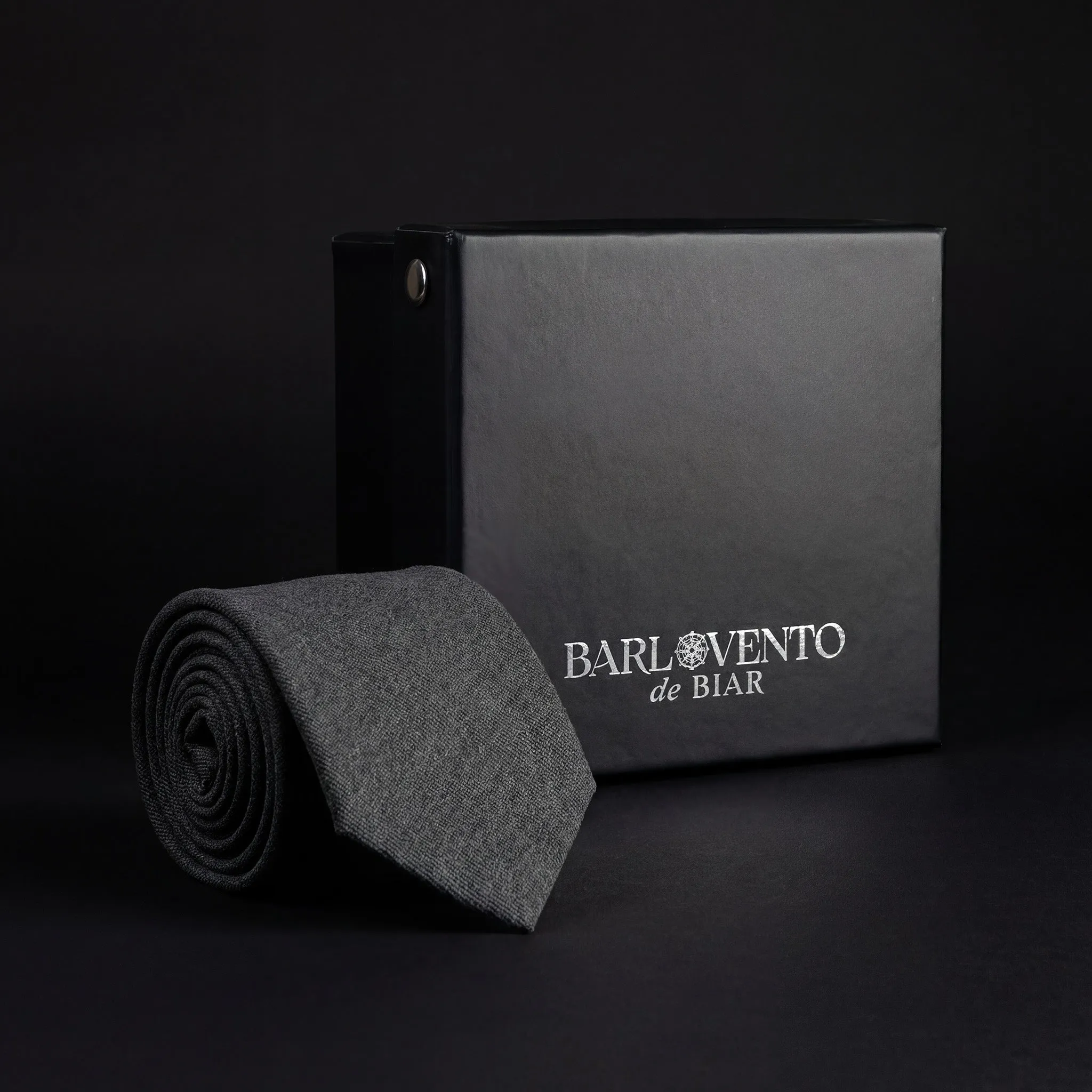 Atacama · corbata gris oscuro suave sold by Barlovento de Biar product image thumbnail 3