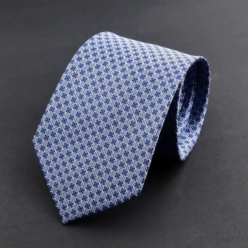 Capri · corbata azul cielo 100% seda, estilo italiano con mosaico geométrico made by Barlovento de Biar
