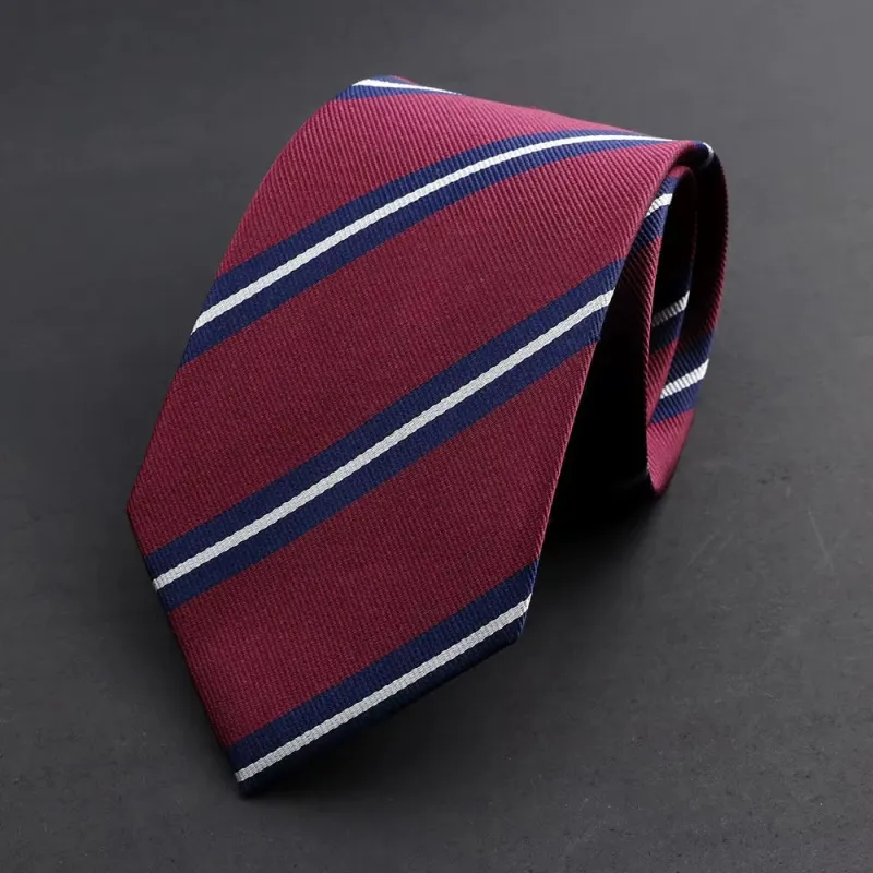 Buckingham · corbata color granate 100% seda con rayas azul marino y blancas made by Barlovento de Biar