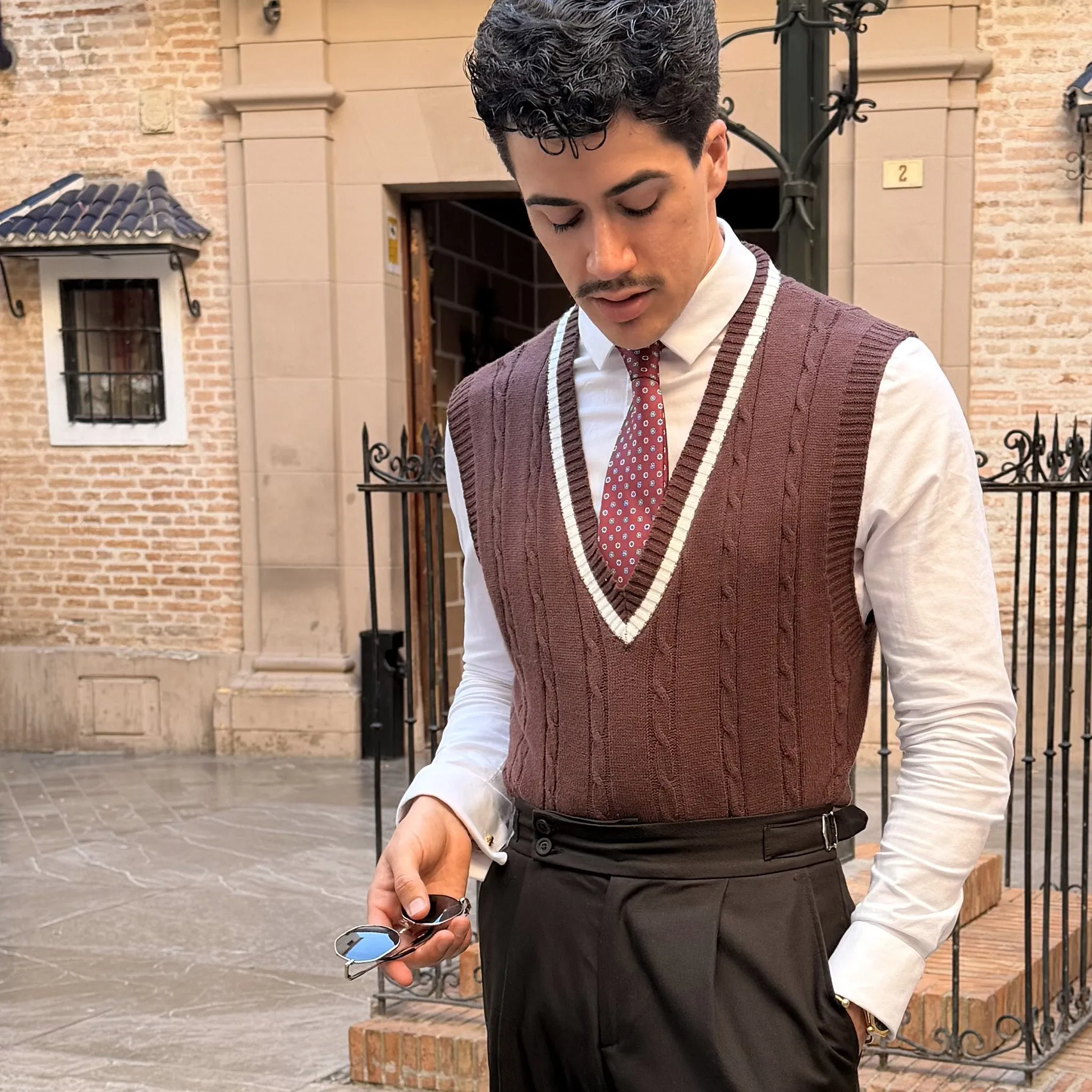 Sciacca · corbata granate con estampado floral azul y amarillo sold by Barlovento de Biar product image thumbnail 2