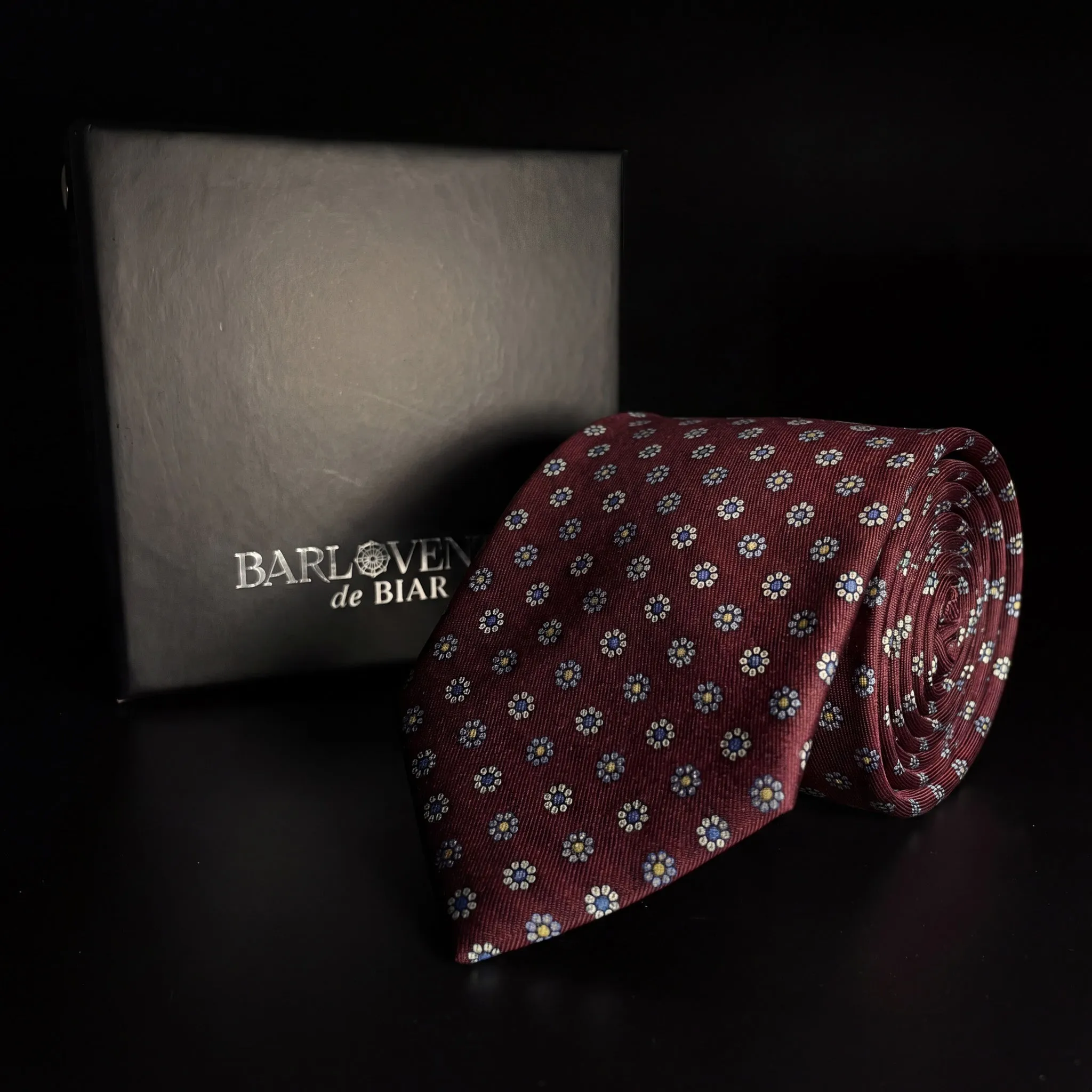 Sciacca · corbata granate con estampado floral azul y amarillo sold by Barlovento de Biar product image thumbnail 3