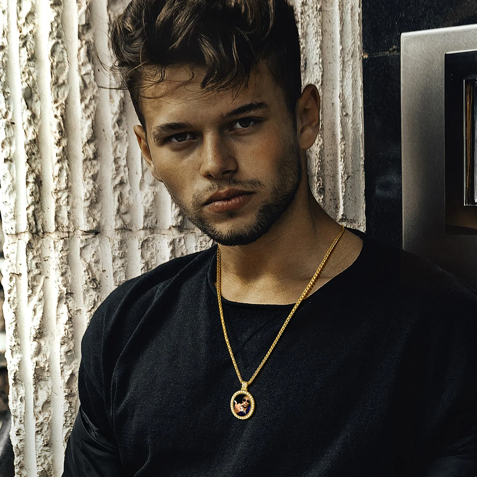 Customized Oval Memorial Circle Picture Necklace with Photo for Men sold by FaithHeart product image thumbnail 2