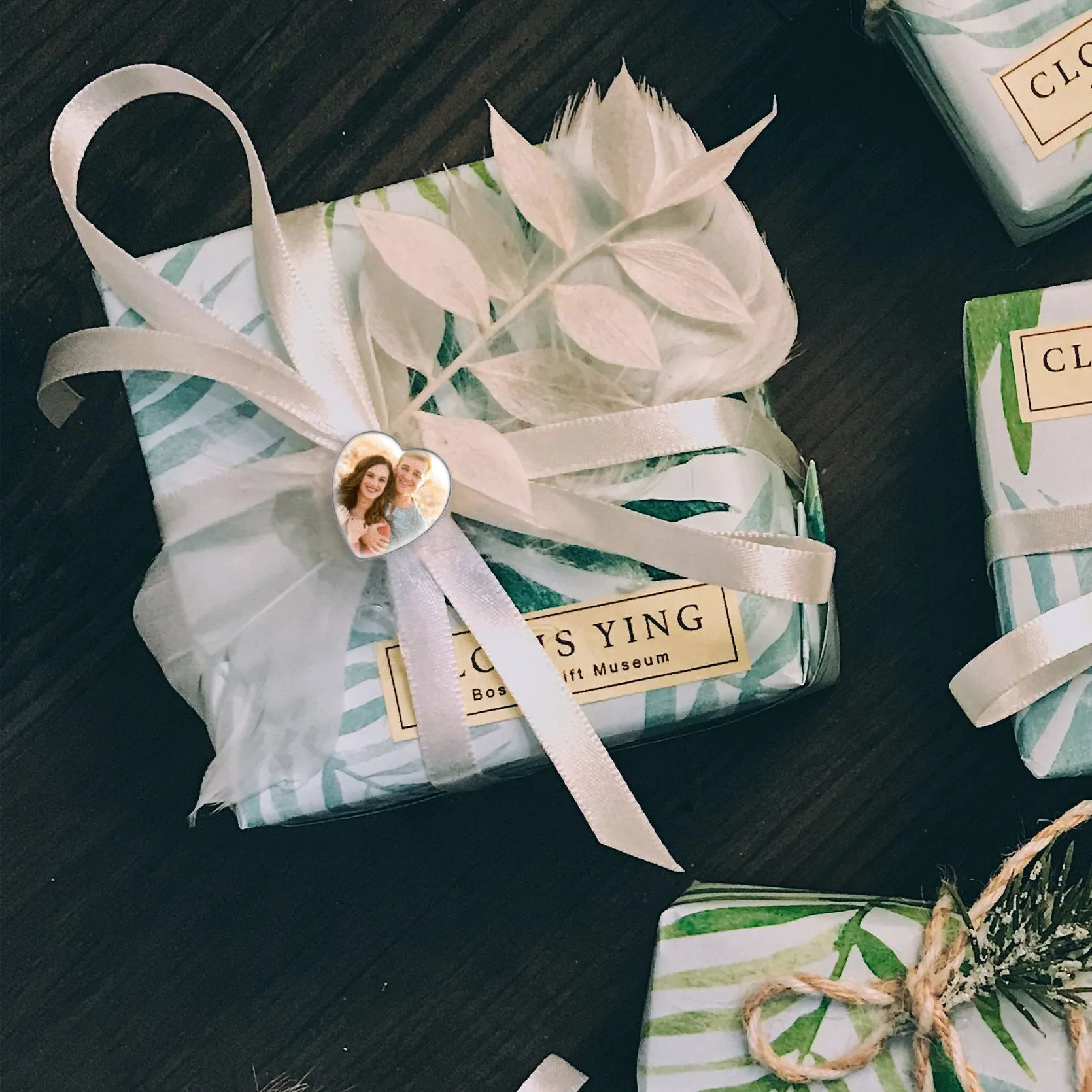 Customized Bouquet Heart Picture Charms Brooch Pins for Wedding sold by FaithHeart product image thumbnail 4