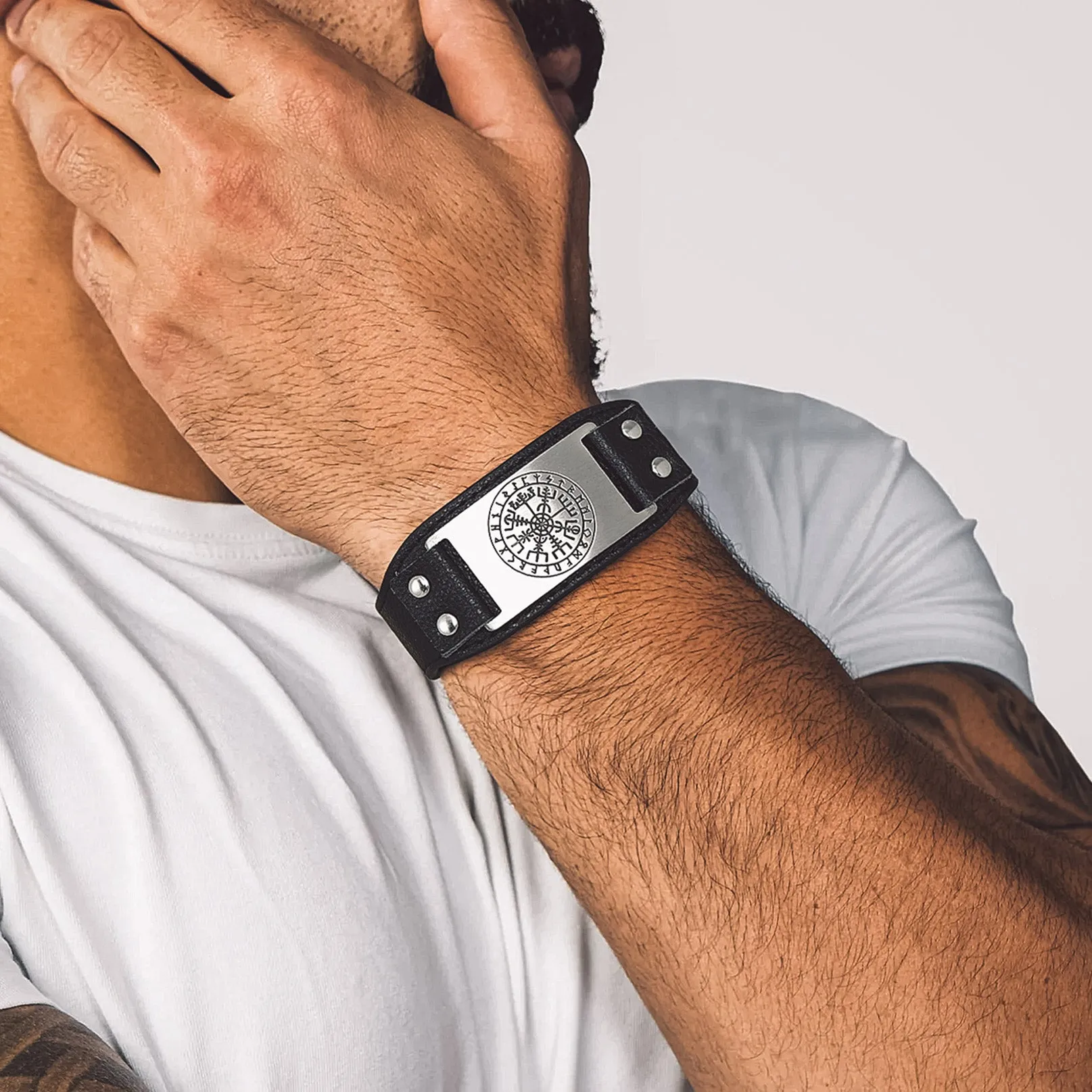 Flash Sale Norse Viking Compass Leather Bracelet Wristband For Men Son sold by FaithHeart product image thumbnail 2