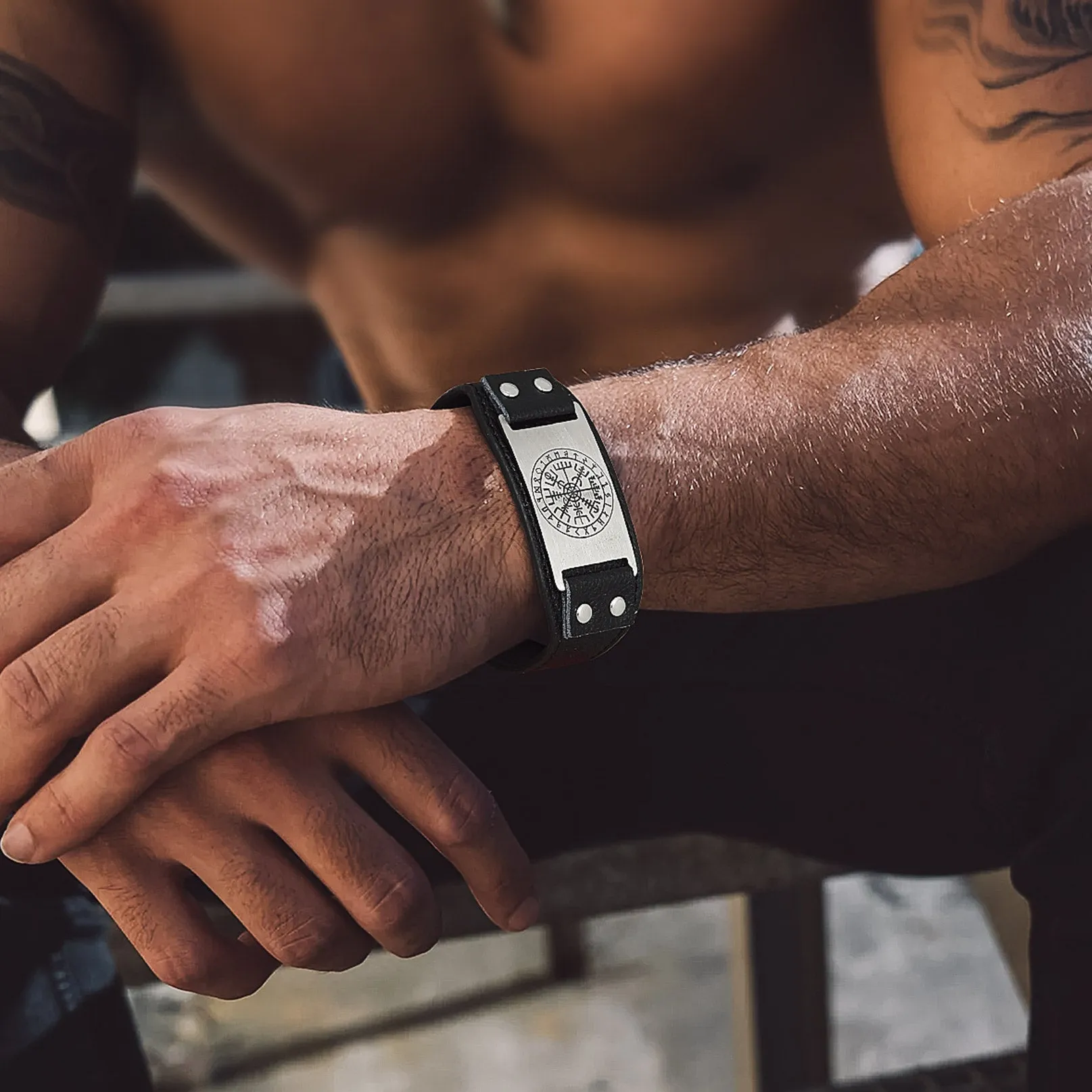 Flash Sale Norse Viking Compass Leather Bracelet Wristband For Men Son sold by FaithHeart product image thumbnail 3