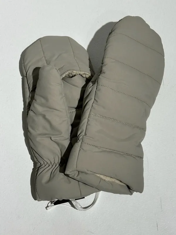 Graphpaper Pertex Unlimited Quilted Mittens sold by Ven. Space