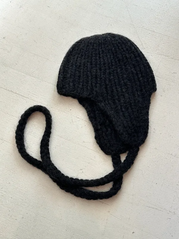 Hender Scheme bag'n'cap sold by Ven. Space