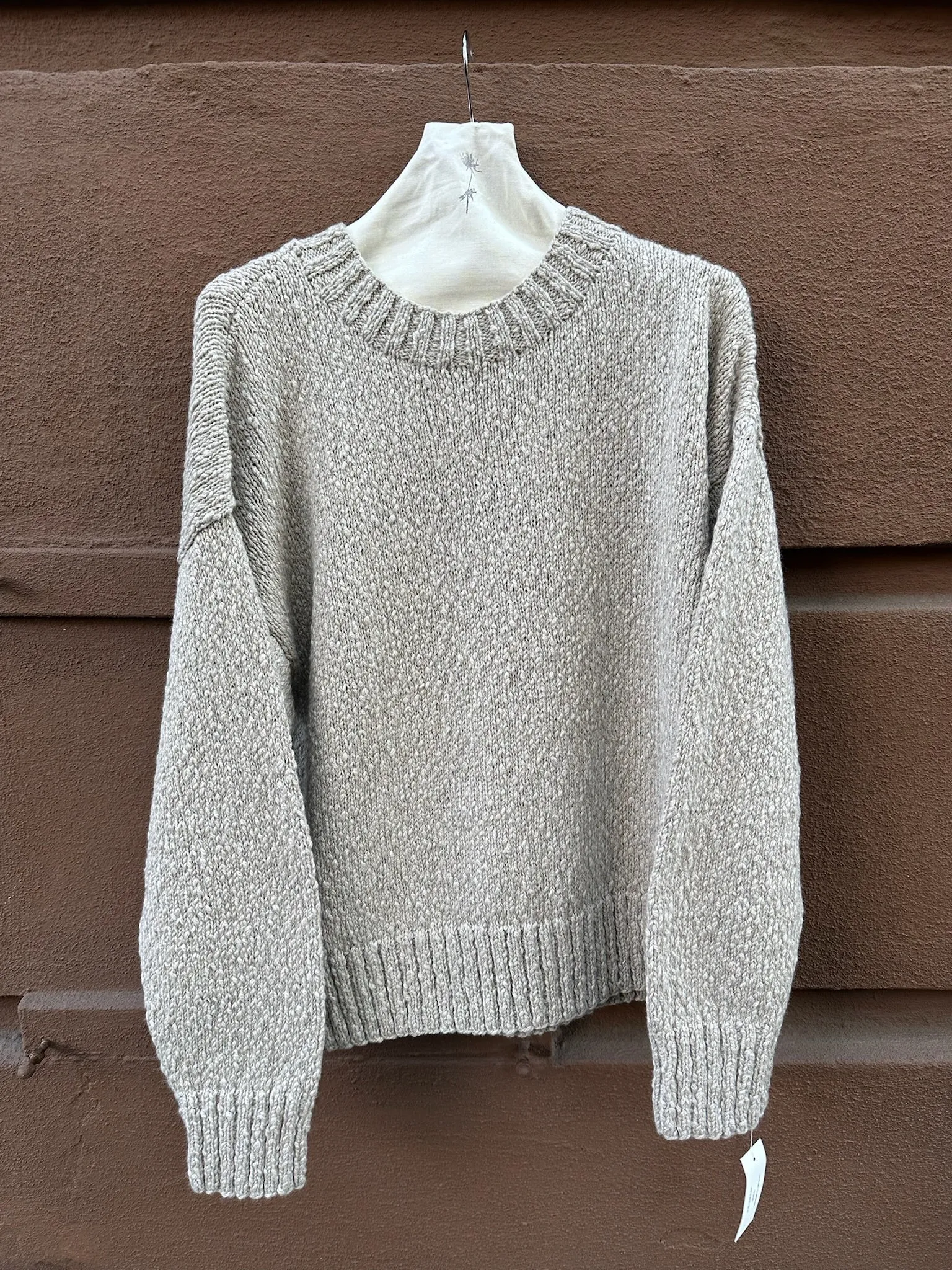 Cale Slub Yarn Crewneck Cashmere Sweater C253K01B01 sold by Ven. Space