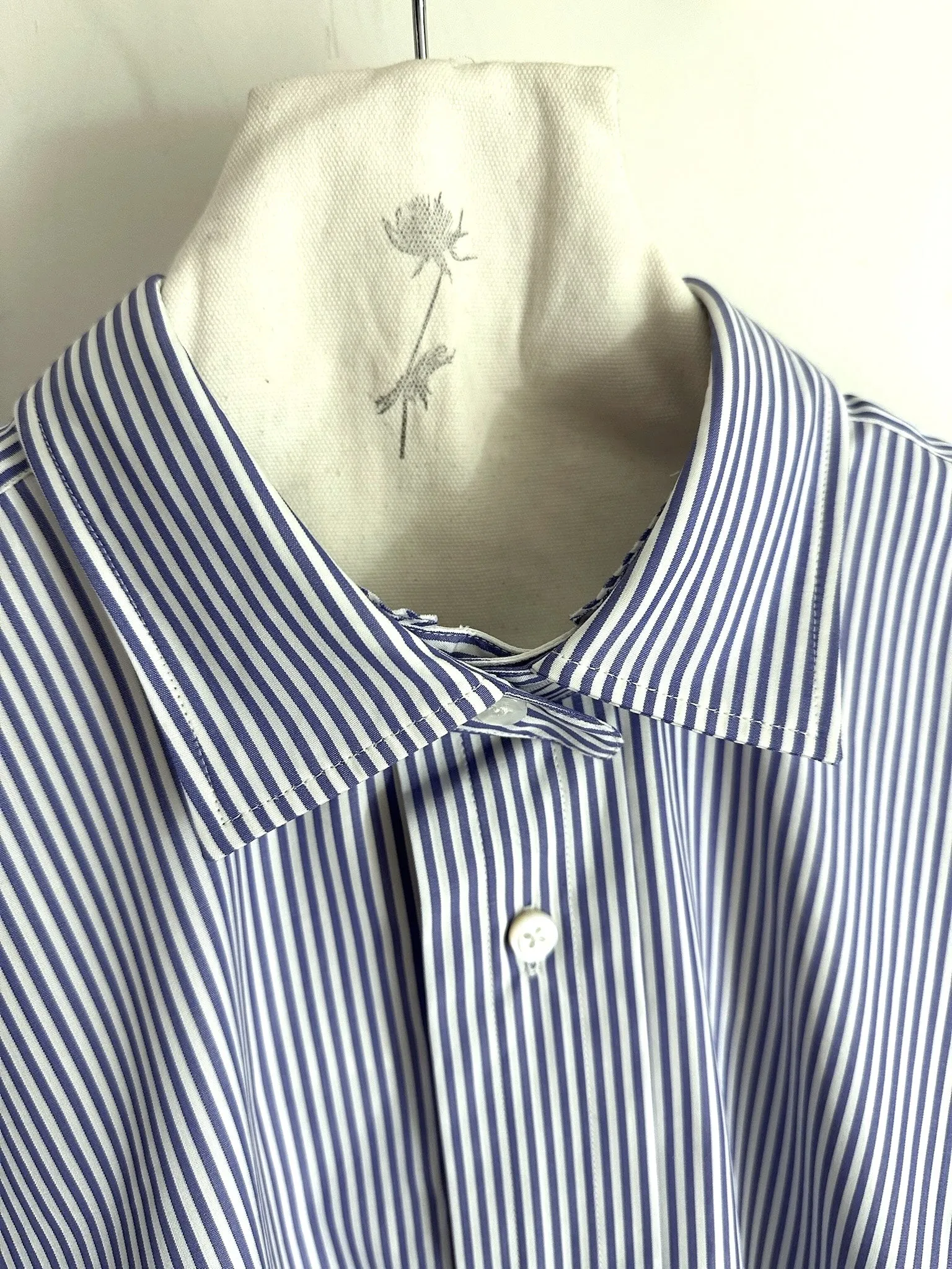 Salon C. Lundman Double Collar wide shirt CL504 Cotton sold by Ven. Space product image thumbnail 2