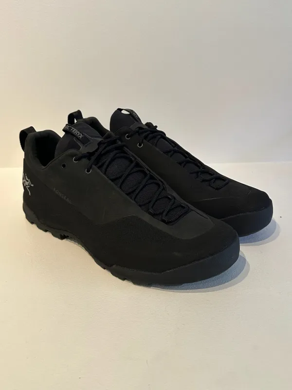 Arc'teryx Konseal sold by Ven. Space