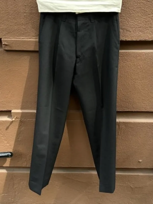 Ven. 11231 Wool Oxford Pleated Pant sold by Ven. Space