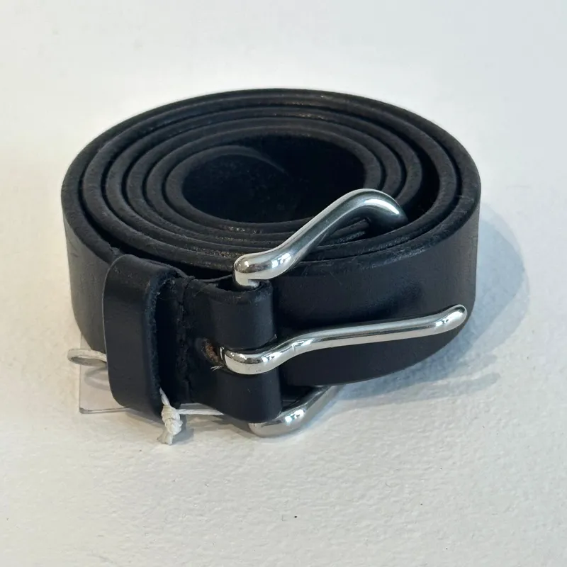 Maximum Henry Slim Standard 1" Belt sold by Ven. Space