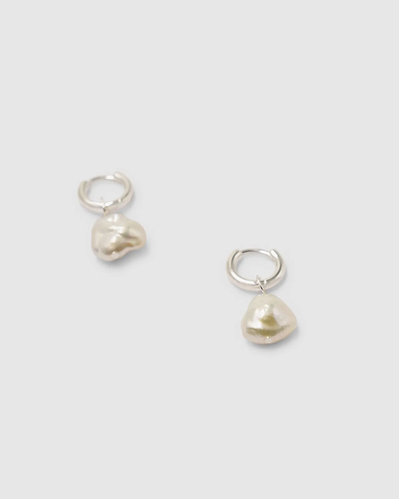 Re-Edition Lila Pearl Sleeper Earrings sold by Brie Leon product image thumbnail 4