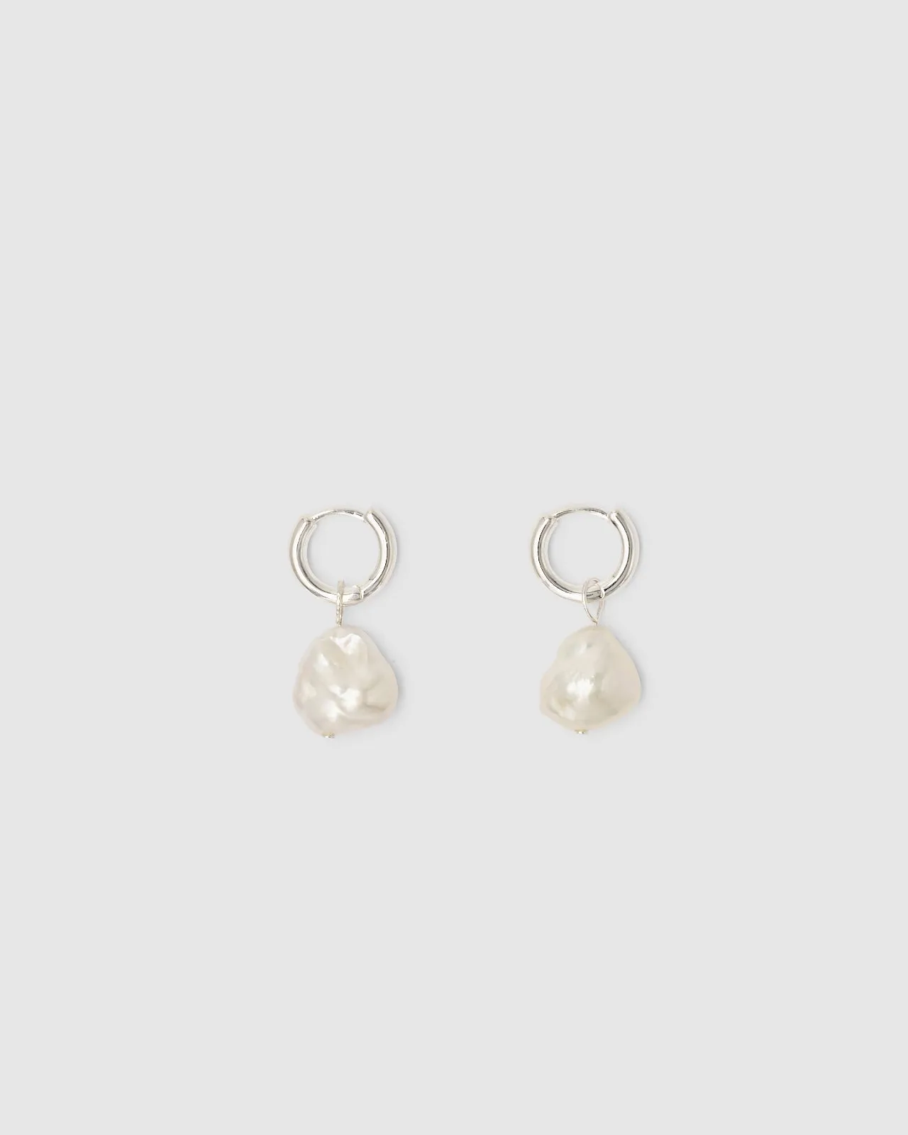 Re-Edition Lila Pearl Sleeper Earrings sold by Brie Leon product image thumbnail 5