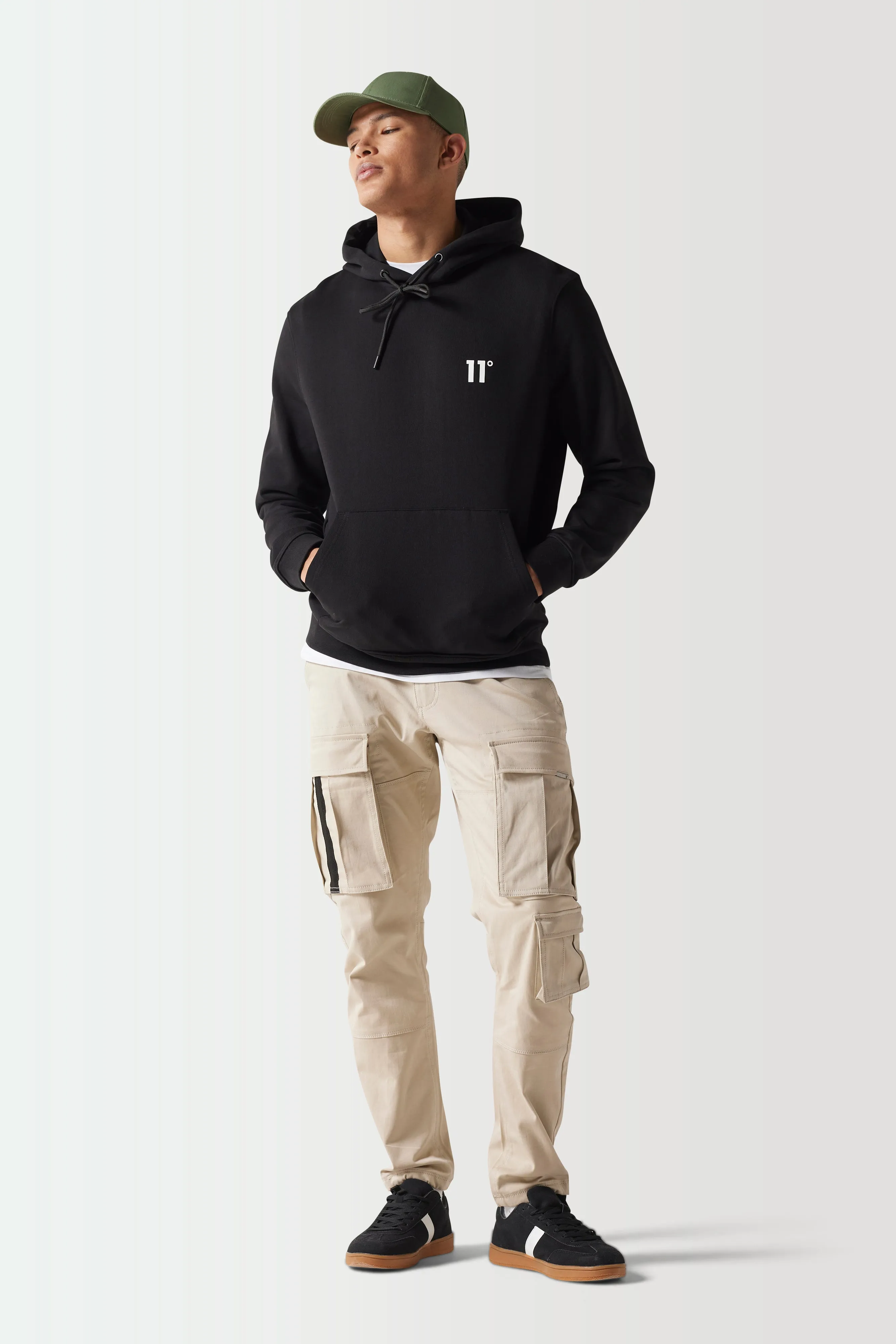 Sudadera Con Capucha Streetwear - Negra sold by Eleven degrees