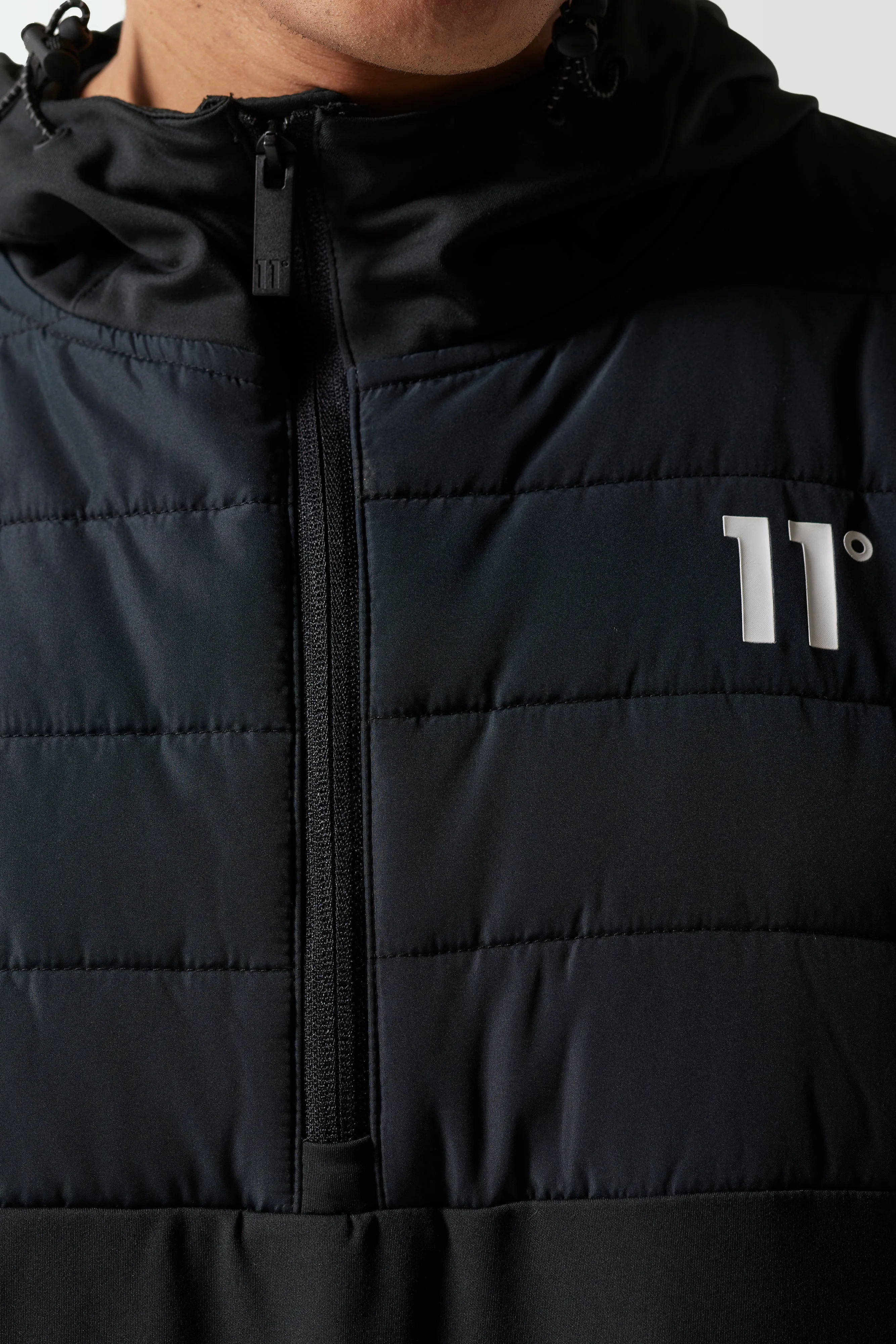 Chaqueta Híbrida Overhead - Negra sold by Eleven degrees product image thumbnail 5