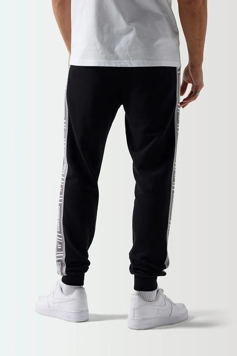 Joggers y Cinta Retro Corte Entallado - Negro sold by Eleven degrees product image thumbnail 4