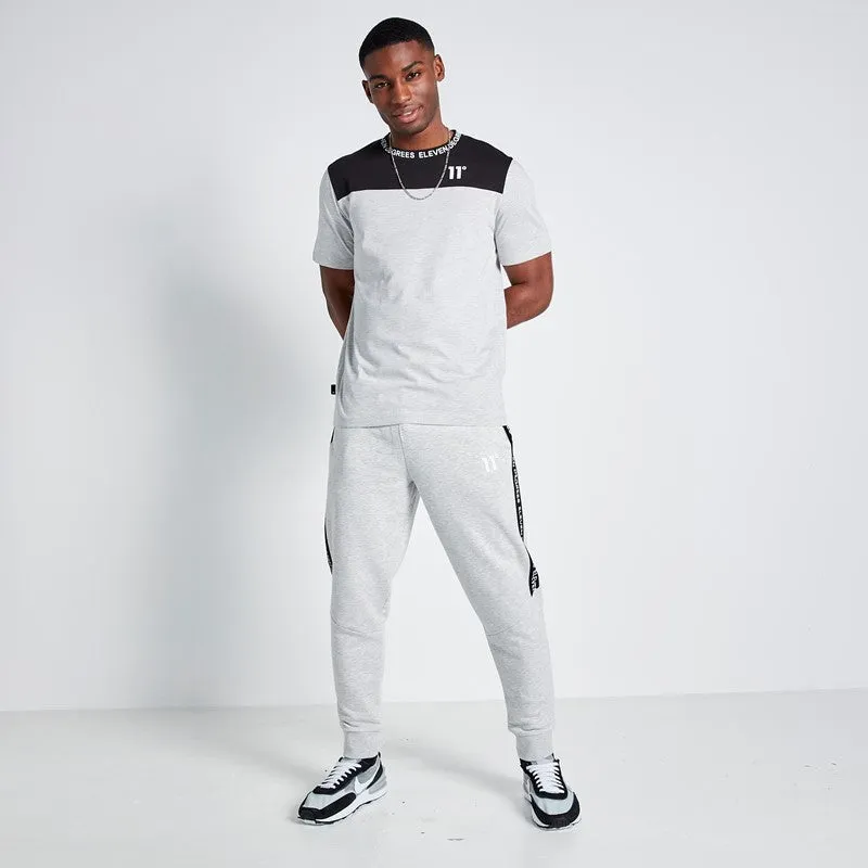 Camiseta Bloque De Impresión De Texto- Marga Gris / Negra sold by Eleven degrees product image thumbnail 4