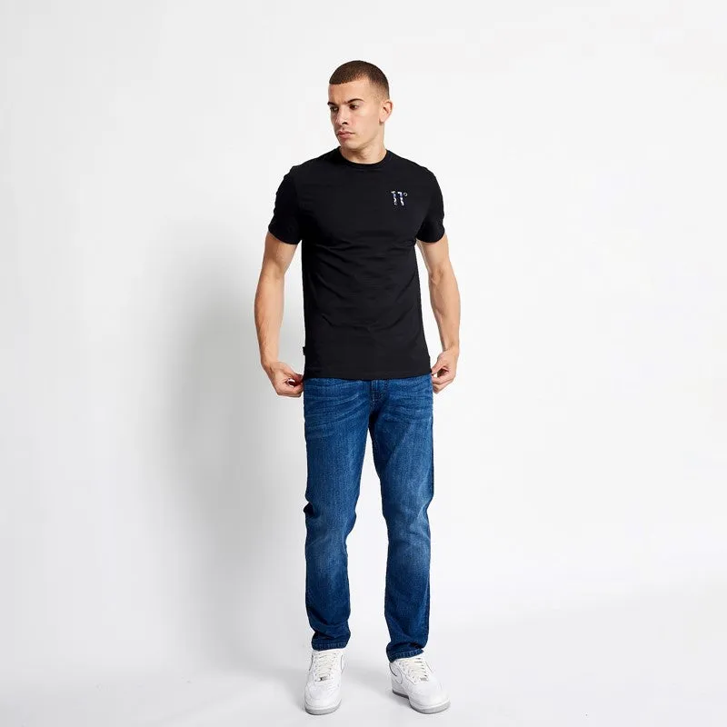 Camiseta Manga Estampada Puño Logo - Negro / Azteca AOP sold by Eleven degrees product image thumbnail 4