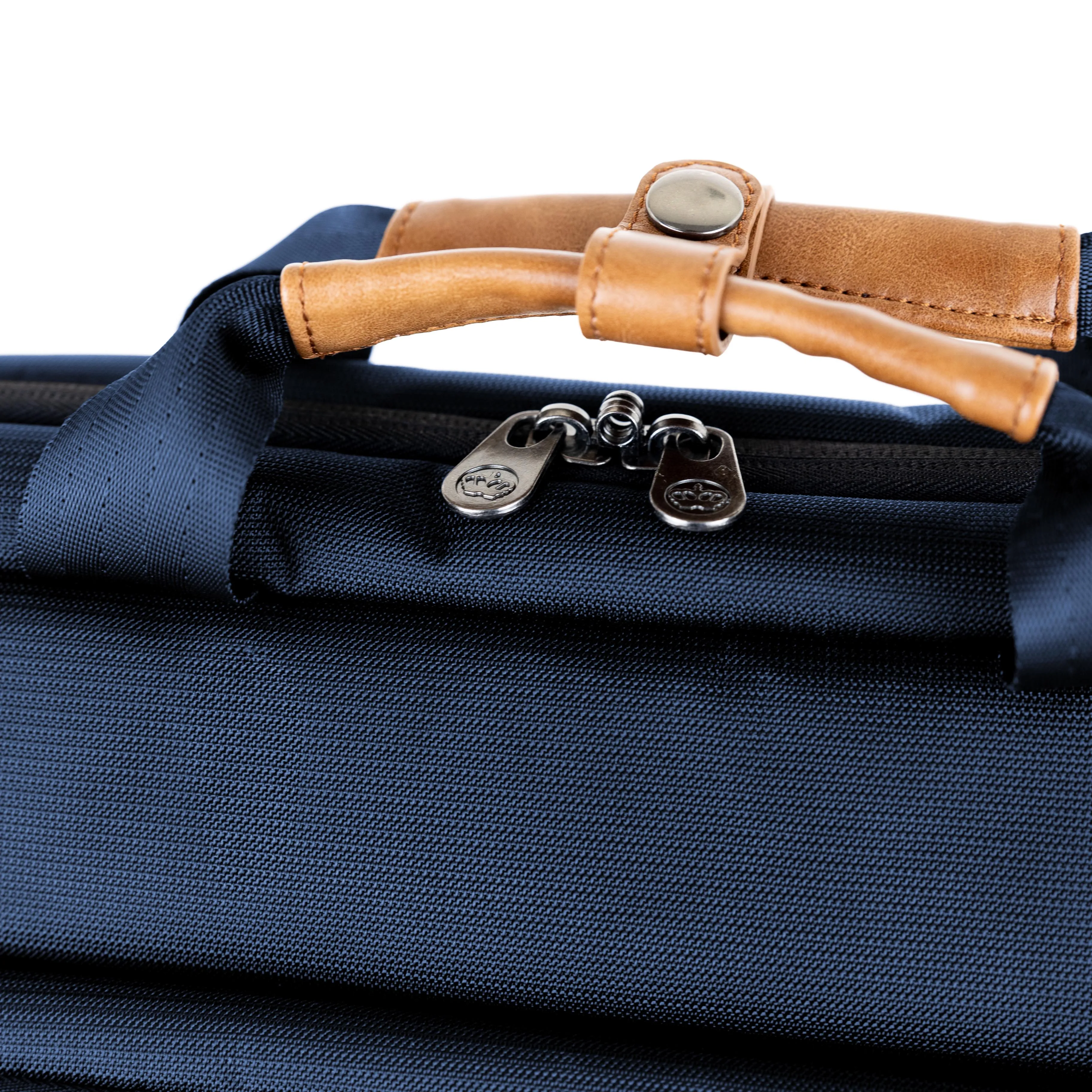 PKG Jarvis 14L District Messenger bag sold by PKG product image thumbnail 4