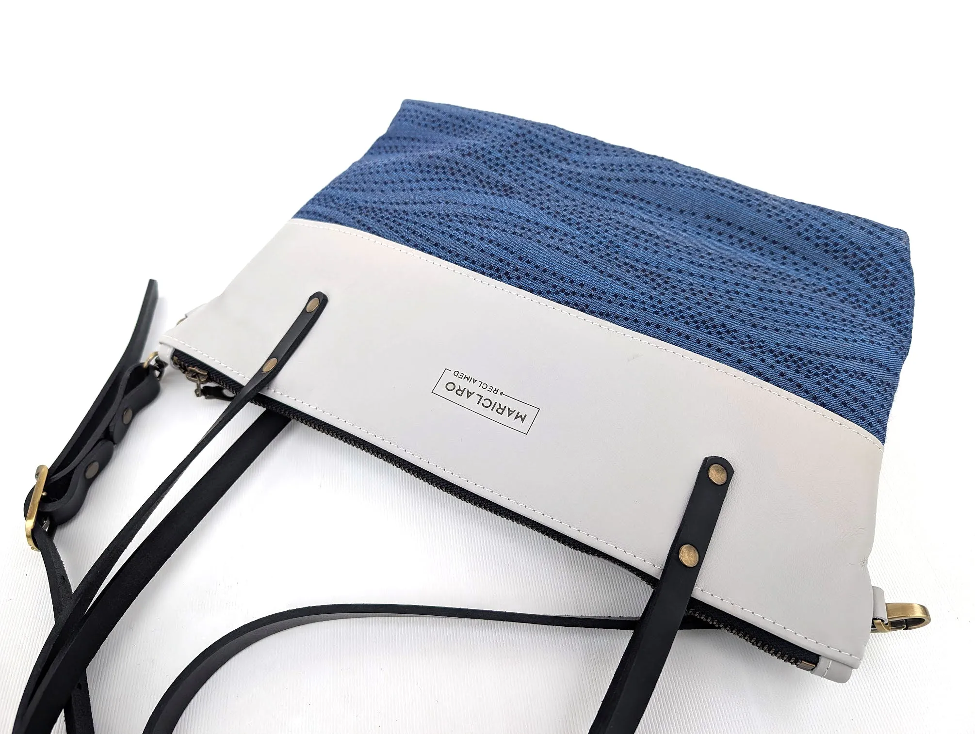 Mariclaro VIE Purse - Vintage Air Canada Material Blue sold by Mariclaro product image thumbnail 2