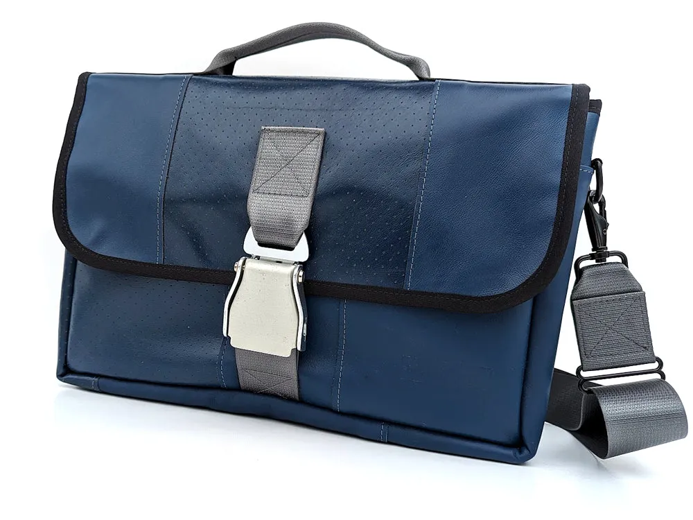 Mariclaro YYZ Laptop Bag - Air Canada Airbus 319-100 sold by Mariclaro